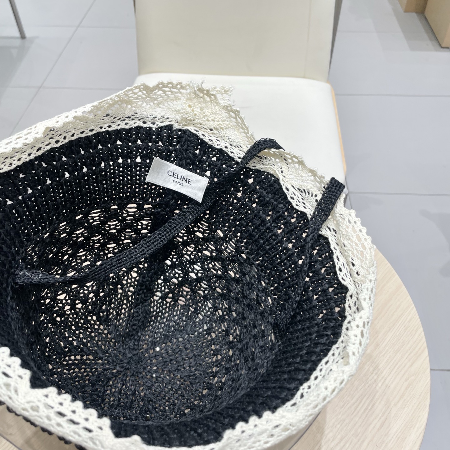  celine塞琳2025新春夏韩版镂空钩花草帽子女出游百搭显脸小遮阳防晒渔夫帽潮