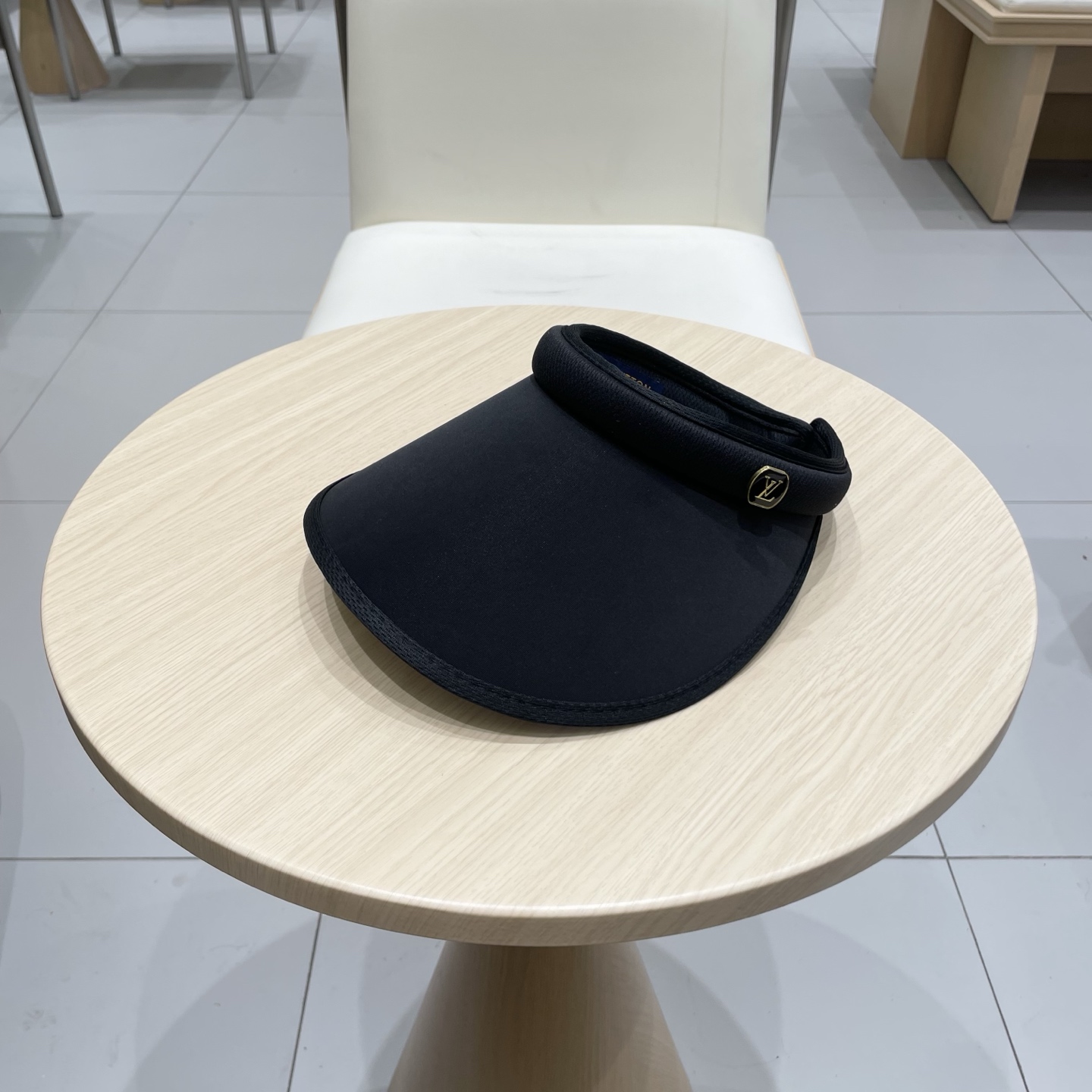 NO:361997,LV Louis Vuitton Spring and summer sky hat Empty hat Empty hat must be used for commuting, one second high cranial top, visually showing small face, eight people commute in one minute to get the shape~ Large hat brim style, sun brim, full hat Straw hat Fisherman hat Baseball hat Knit hat, hat, louis vuitton, louis vuitton, louis vuitton, louis vuitton, espadrilles, hatsLV 路易威登 Louis Vuitton 春夏空顶帽 空顶帽通勤必备 一秒高颅顶 视觉显脸小 早八人通勤1分钟搞定造型~ 大帽檐款式 遮阳系数拉满帽子草帽渔夫帽棒球帽针织帽,帽子,louis vuitton,louis vuitton,louis vuitton,espadrilles,hats,hat