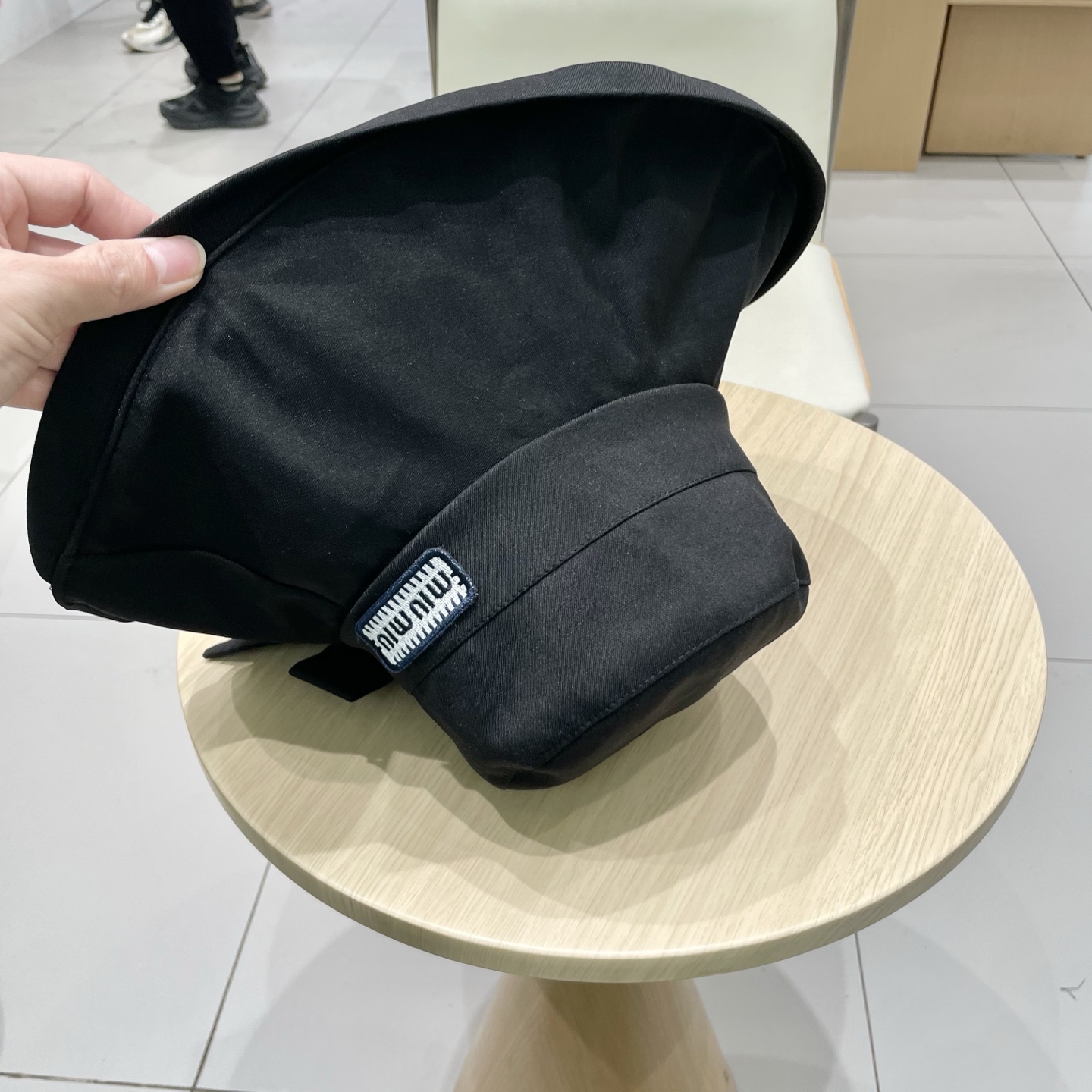  缪缪miumiu渔夫帽子女夏季新款大檐优雅蝴蝶结遮阳帽户外出游遮脸防晒太阳帽