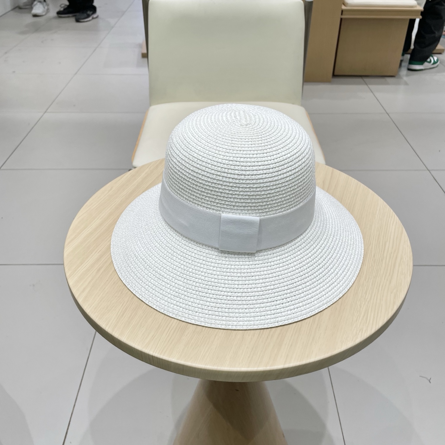  alo 新款草帽来啦~‼️
草帽季 必入款！ 大牌高级感十足！