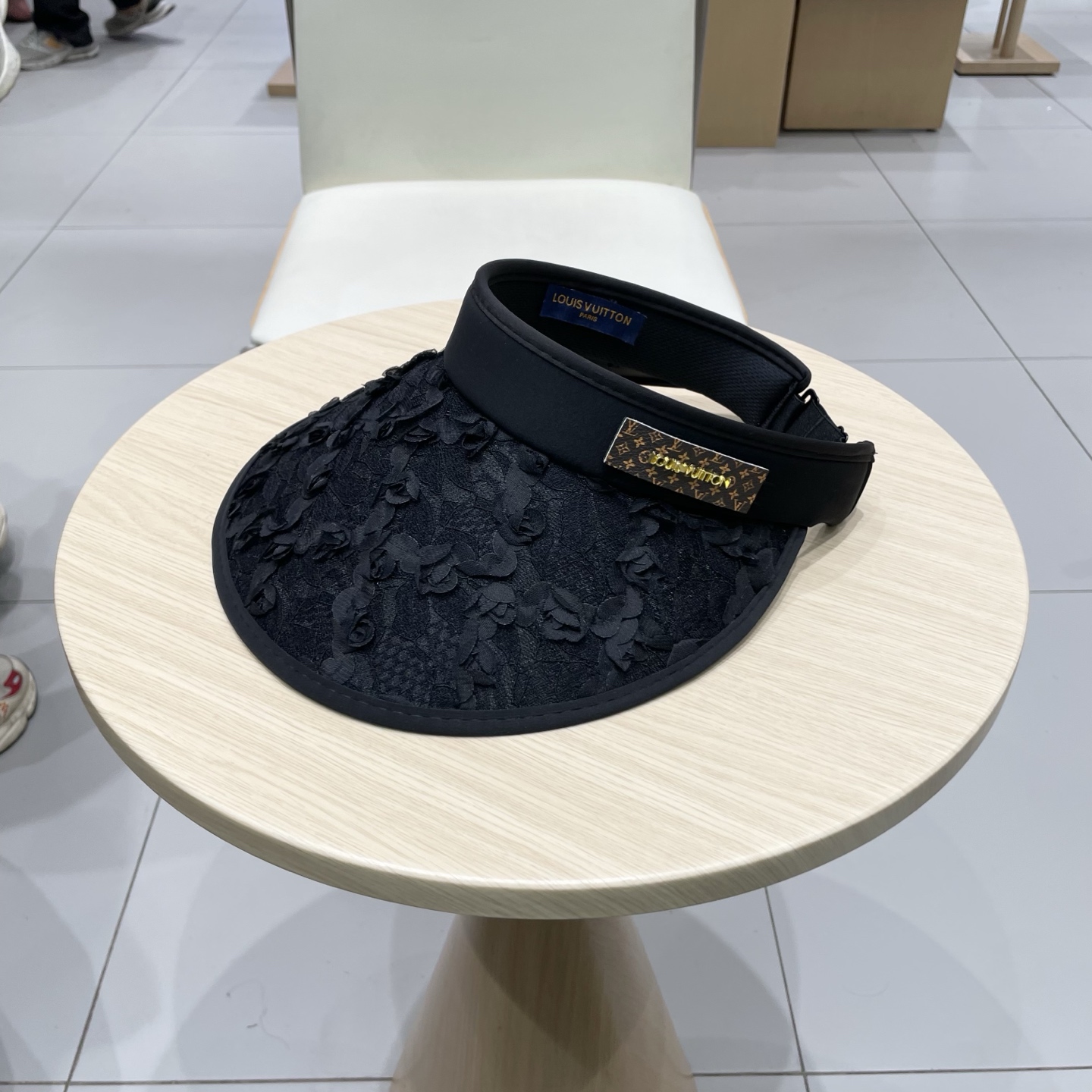 NO:352649,[LV Louis Vuitton] 2025 summer new sun hat empty top hat, big brand shipment, super convenient!  Easy to match!  Essential hats, straw hats, fisherman hats, baseball hats, hats, louis vuitton, louis vuitton, espadrilles, hats【LV路易威登】2025夏季新款遮阳帽空顶帽,大牌出货,超方便！好搭！出街必备帽子草帽渔夫帽棒球帽,帽子,louis vuitton,louis vuitton,espadrilles,hats,hat