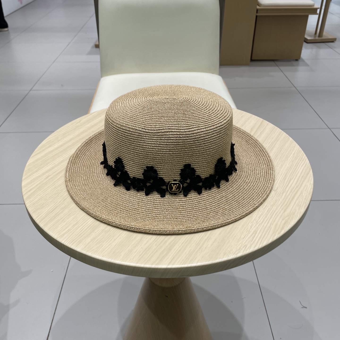NO:353221,Louis Vuitton Straw Hat Lace Embroidered Raffia Sunhat Women Summer Travel Versatile Fisherman Hat French Flat Top Basket Hat Straw Hat Fisherman Hat Baseball Hat, Hats, louis vuitton, louis vuitton, espadrilles, hats路易威登LouisVuitton草帽蕾丝刺绣拉菲草遮阳帽女夏季出游百搭渔夫帽法式平顶盆帽帽子草帽渔夫帽棒球帽,帽子,louis vuitton,louis vuitton,espadrilles,hats,hat