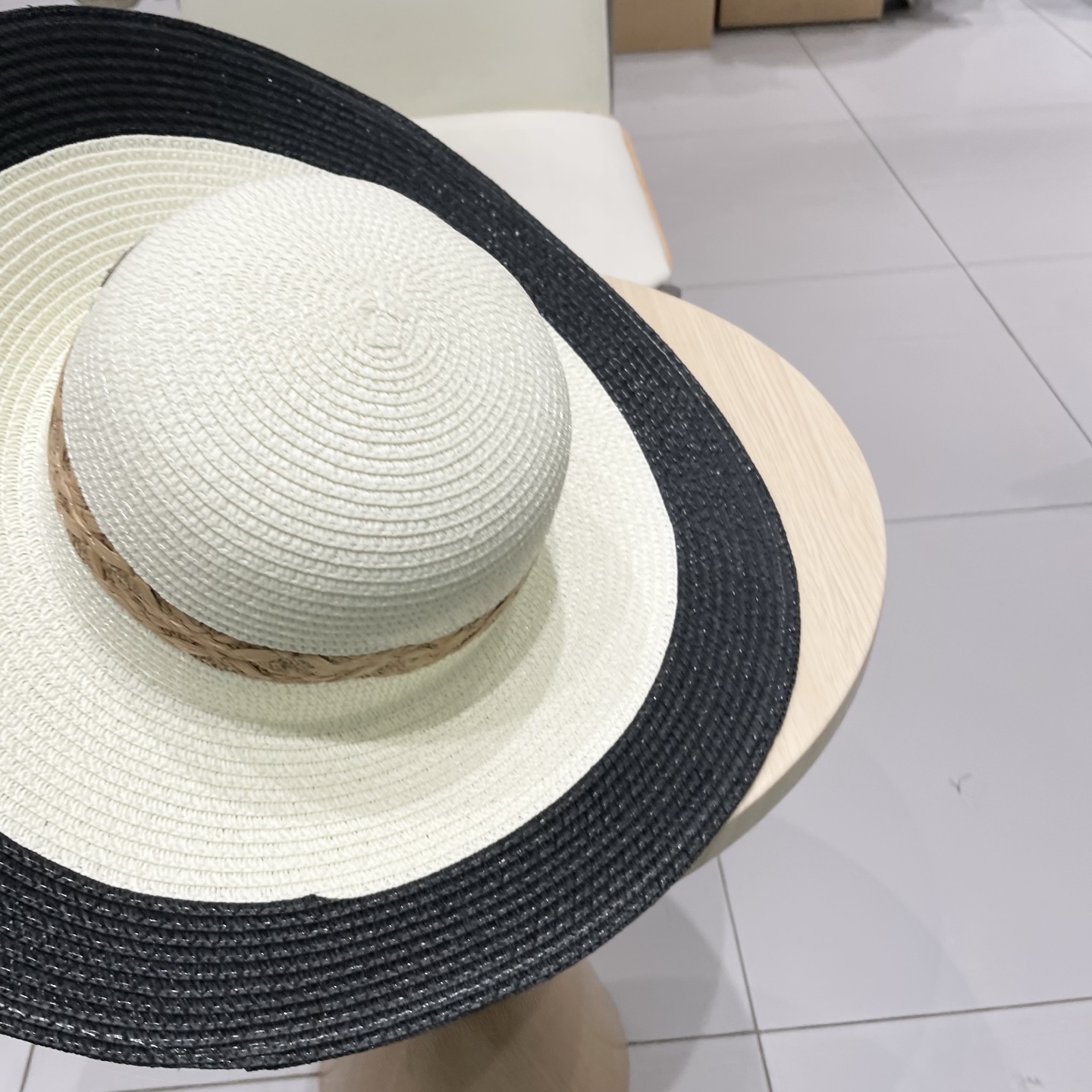 Chanel香奈儿草帽，沙滩大檐帽，拼色草帽，头围57cm