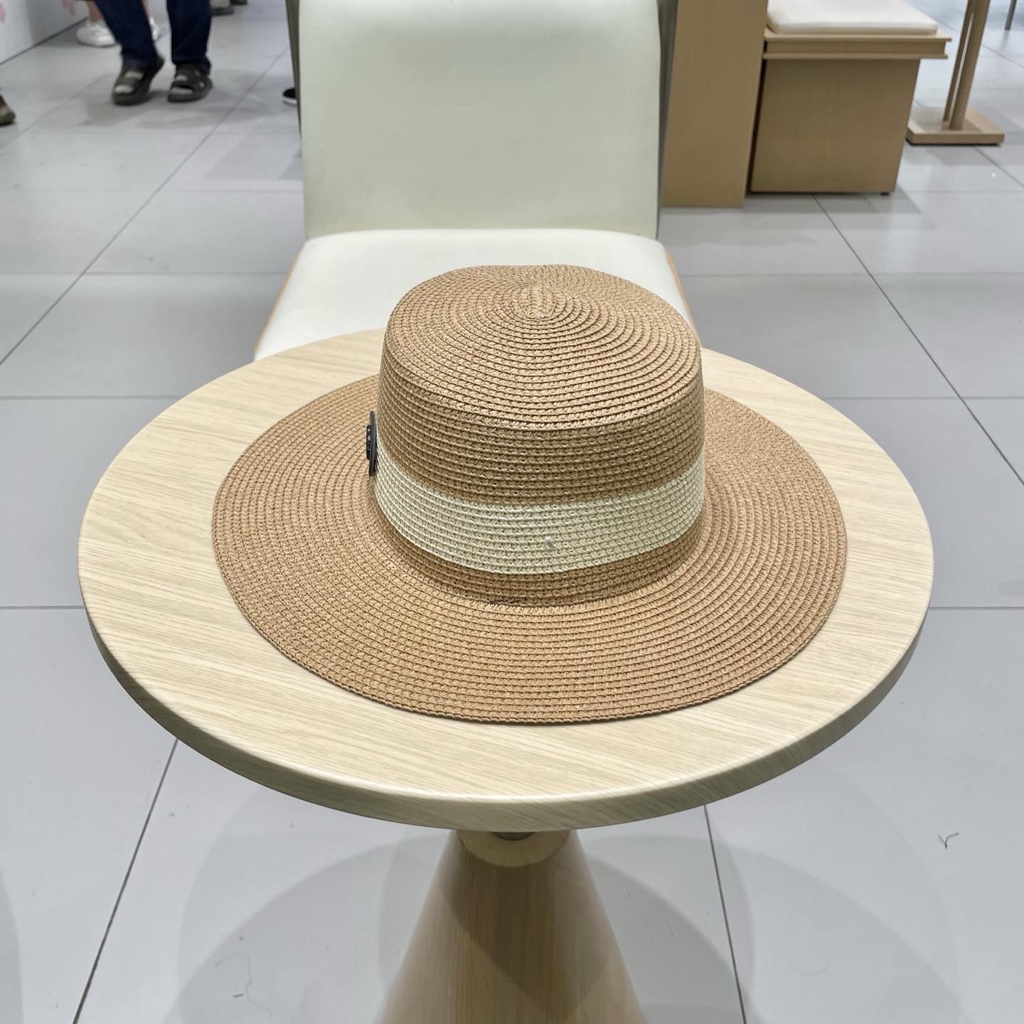  gucci古奇新款平顶草帽，高级定制，名媛风，细节待上，夏季防晒防紫外线，出行必备，百搭好看