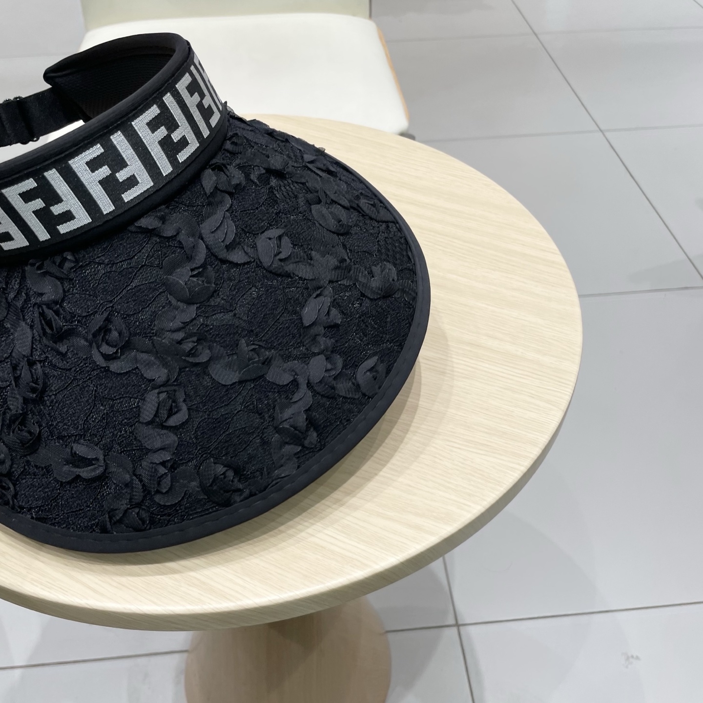  芬迪 FENDI 春夏超细装饰空顶帽 超🉑空顶系列，颜色妥妥，轻便携带！小仙女🧚人手必备