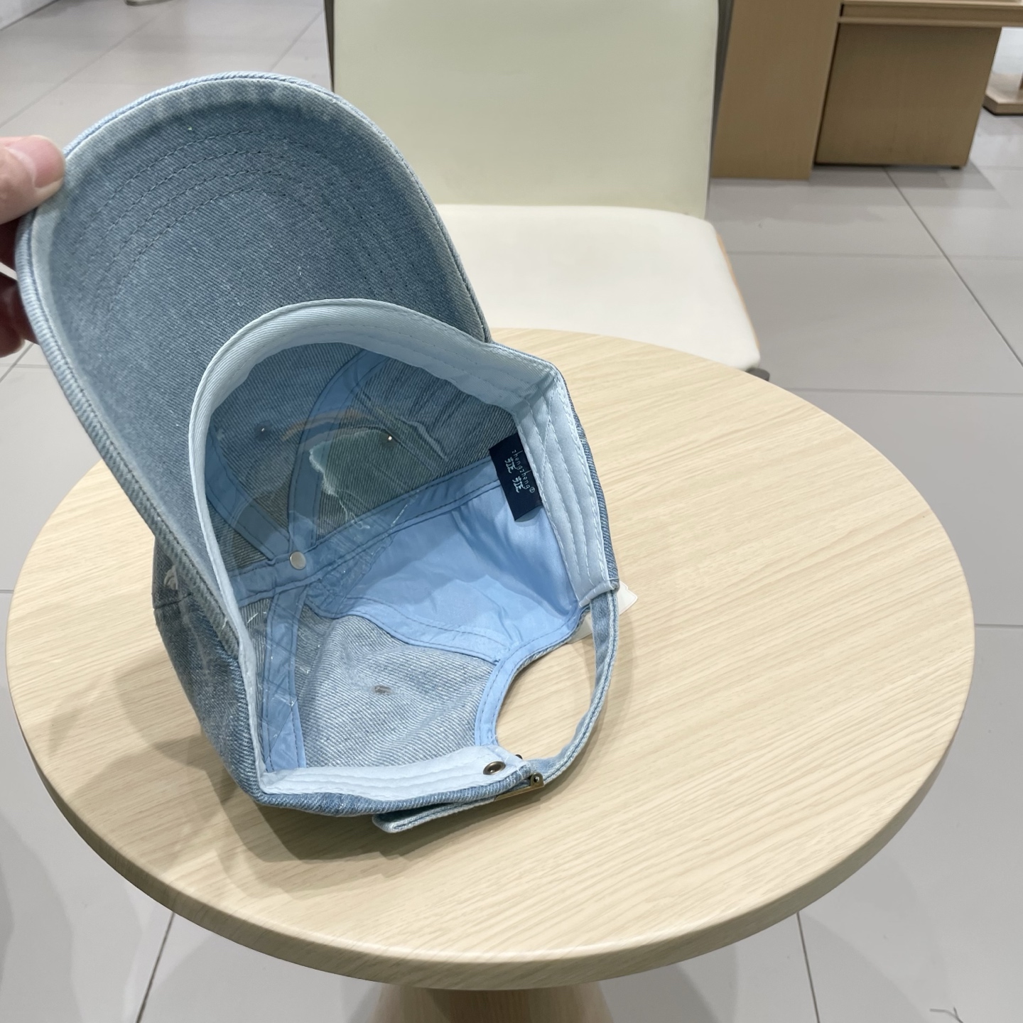  新品Balenciaga巴黎世家新款牛仔棒球帽
现货秒发🧢简约时尚超级无敌好看的帽子！情侣款！原单货比