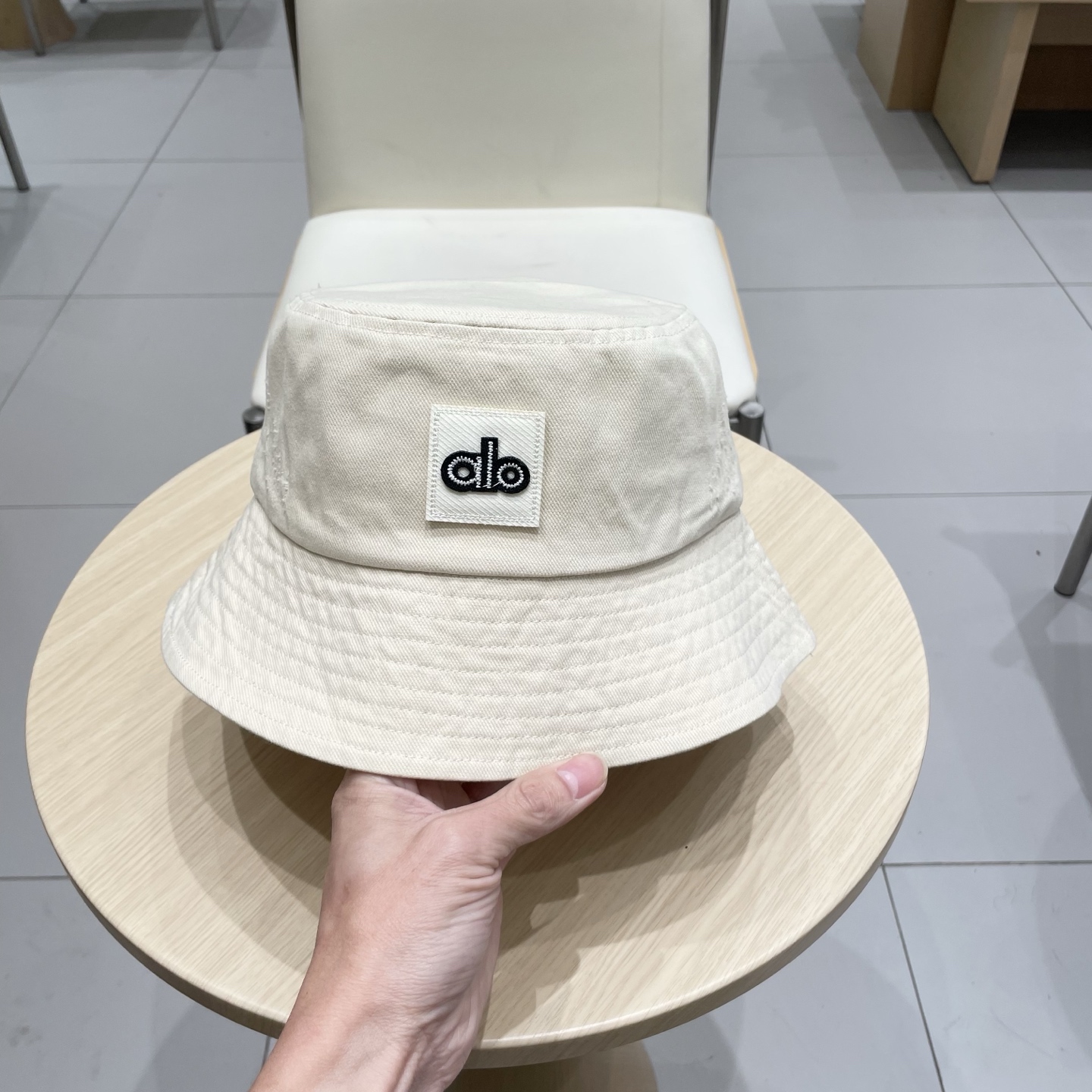 爆款🔥Alo新款渔夫帽
纯棉面料，简约时尚更透气，超火爆
现货秒发