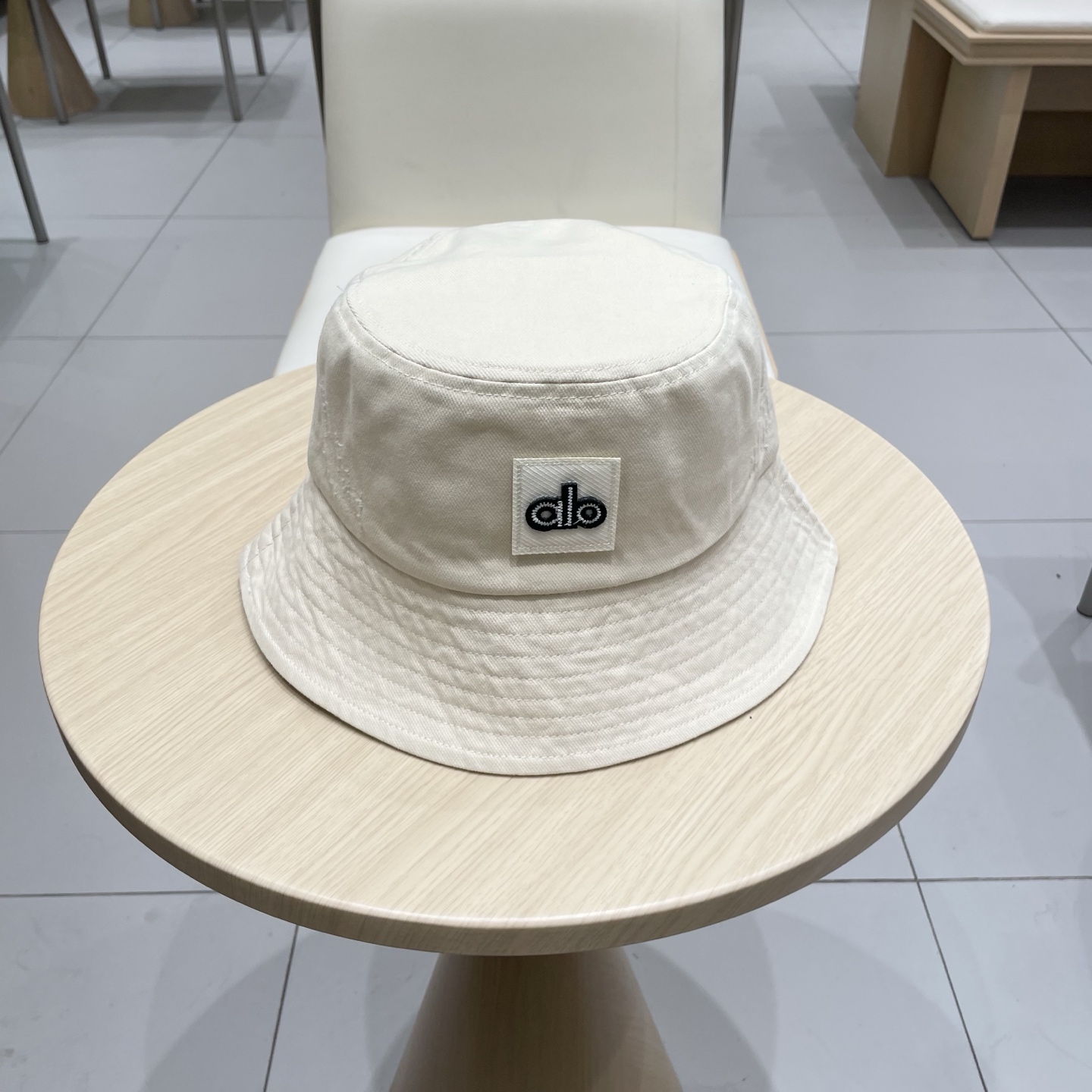 爆款🔥Alo新款渔夫帽
纯棉面料，简约时尚更透气，超火爆
现货秒发