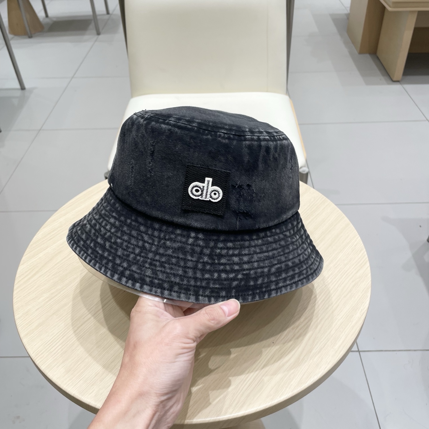 爆款🔥Alo新款渔夫帽
纯棉面料，简约时尚更透气，超火爆
现货秒发