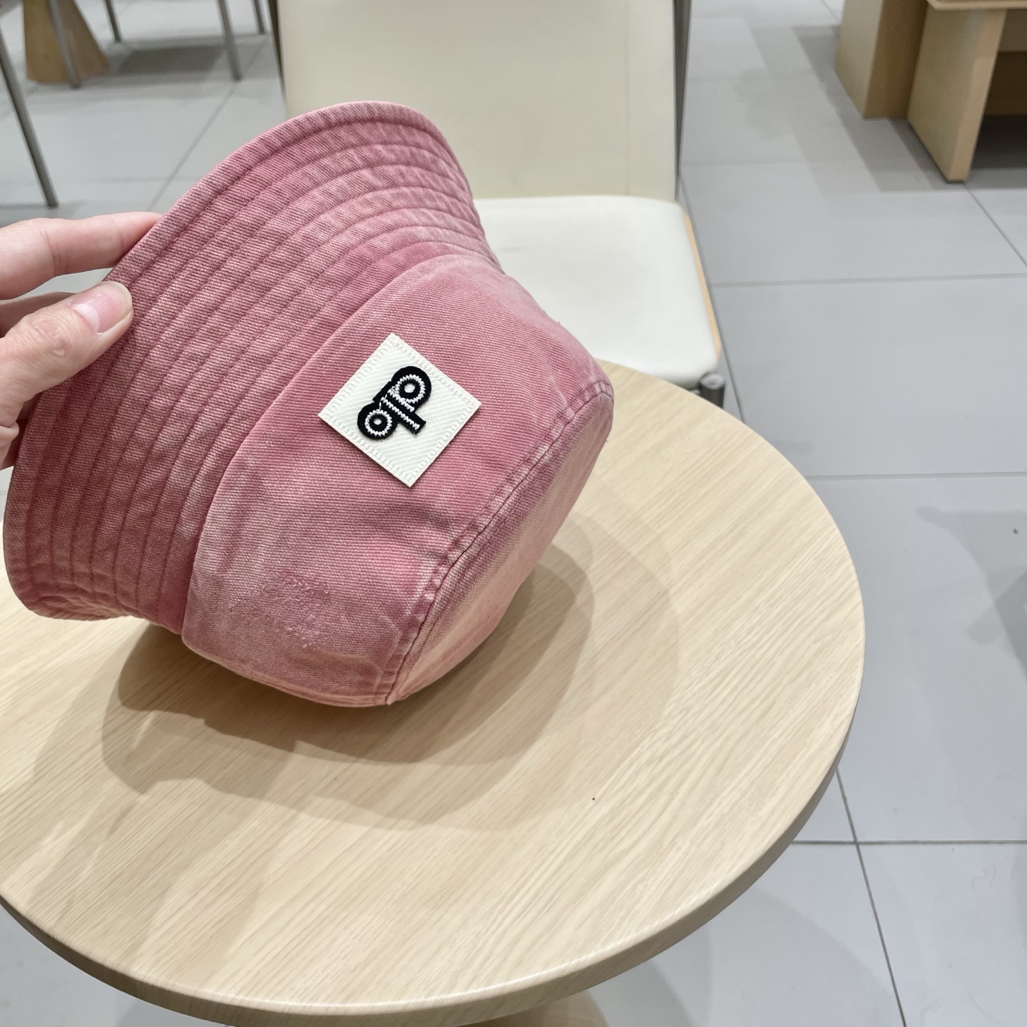 爆款🔥Alo新款渔夫帽
纯棉面料，简约时尚更透气，超火爆
现货秒发