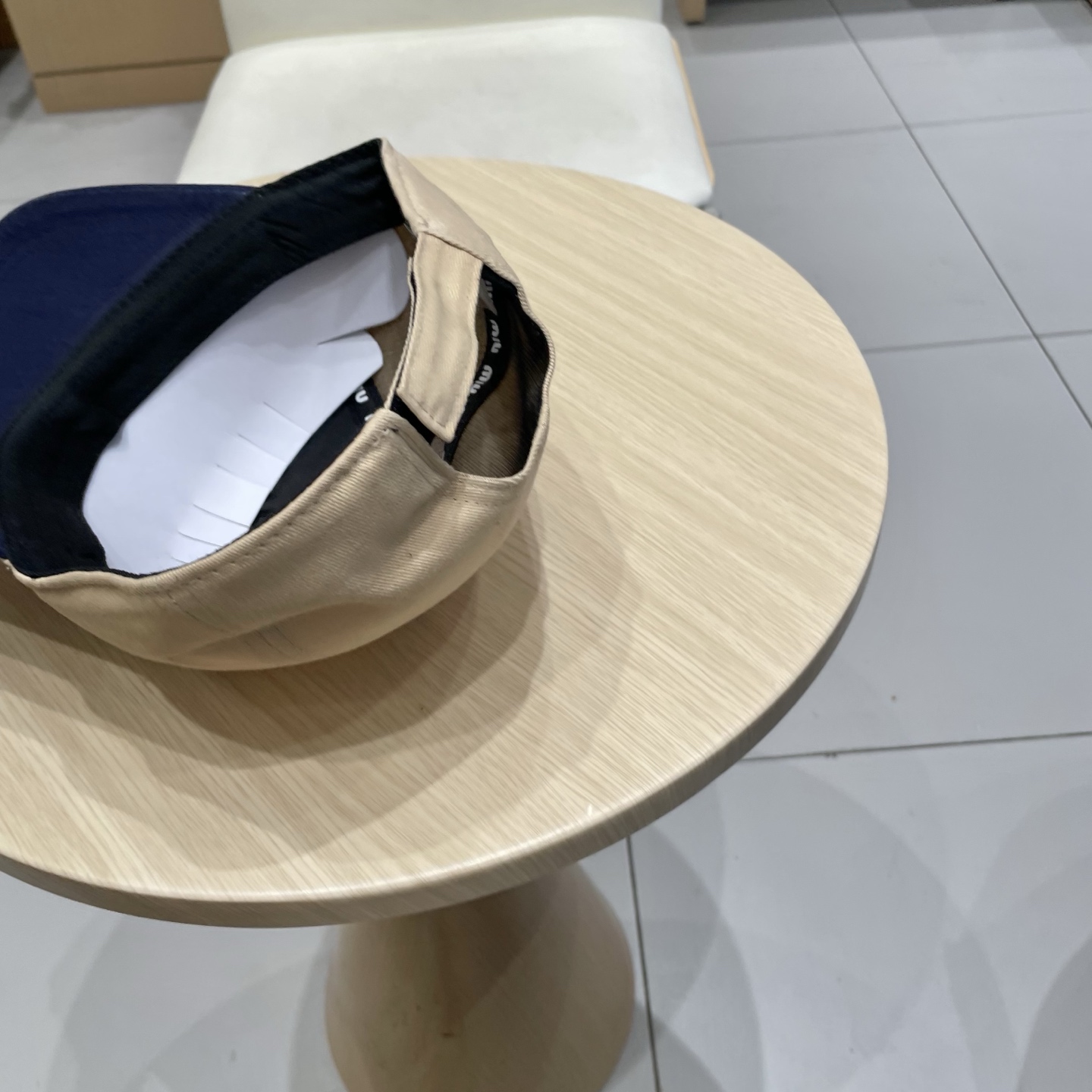  【Miumiu缪缪】新款订单款刺绣棒球帽🧢大牌款超好搭配，赶紧入手！