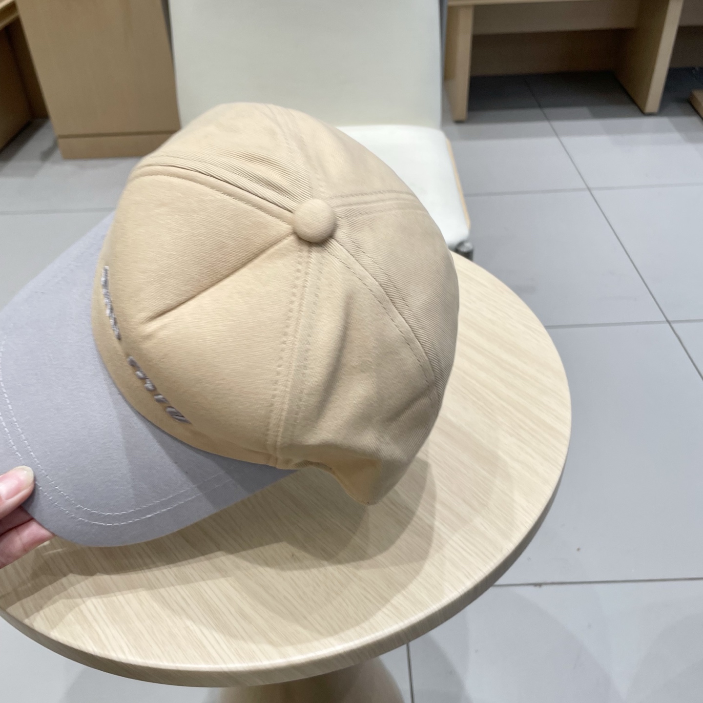  【Miumiu缪缪】新款订单款刺绣棒球帽🧢大牌款超好搭配，赶紧入手！