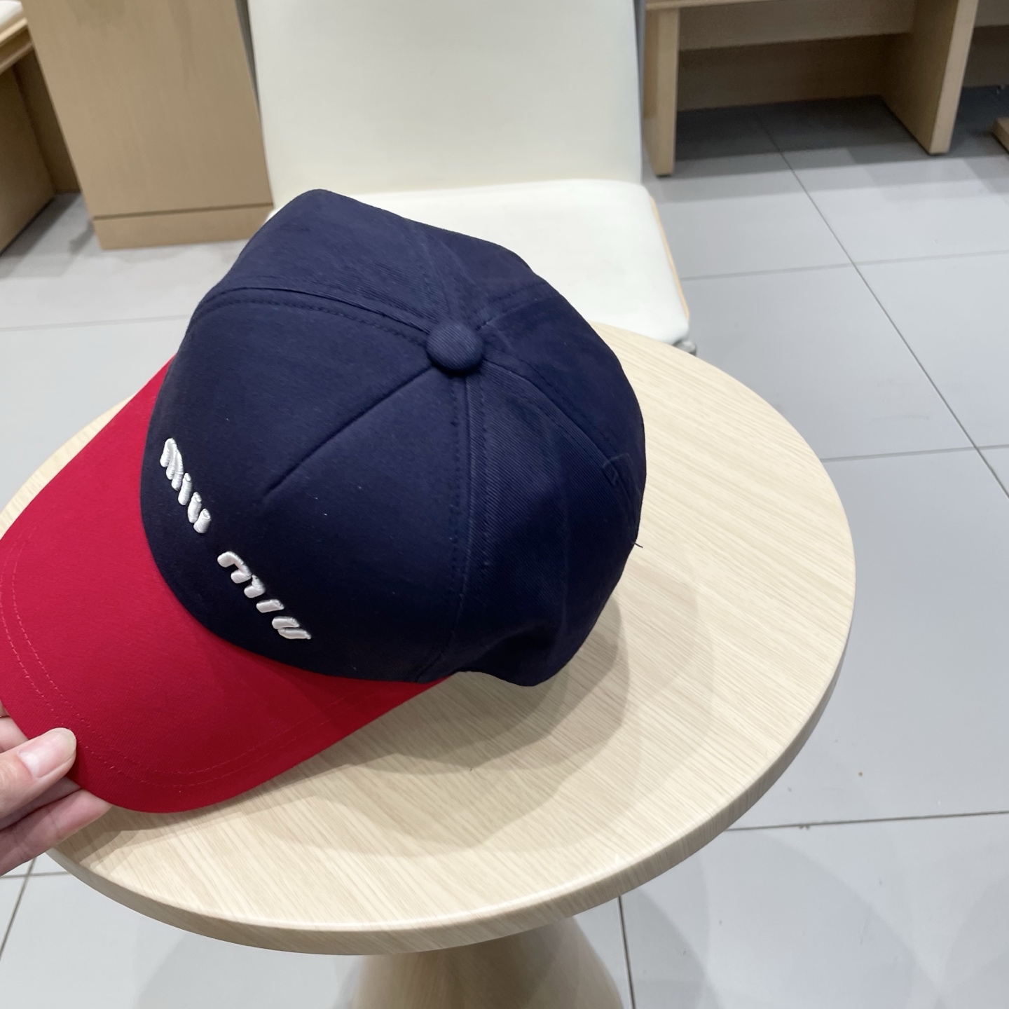  【Miumiu缪缪】新款订单款刺绣棒球帽🧢大牌款超好搭配，赶紧入手！