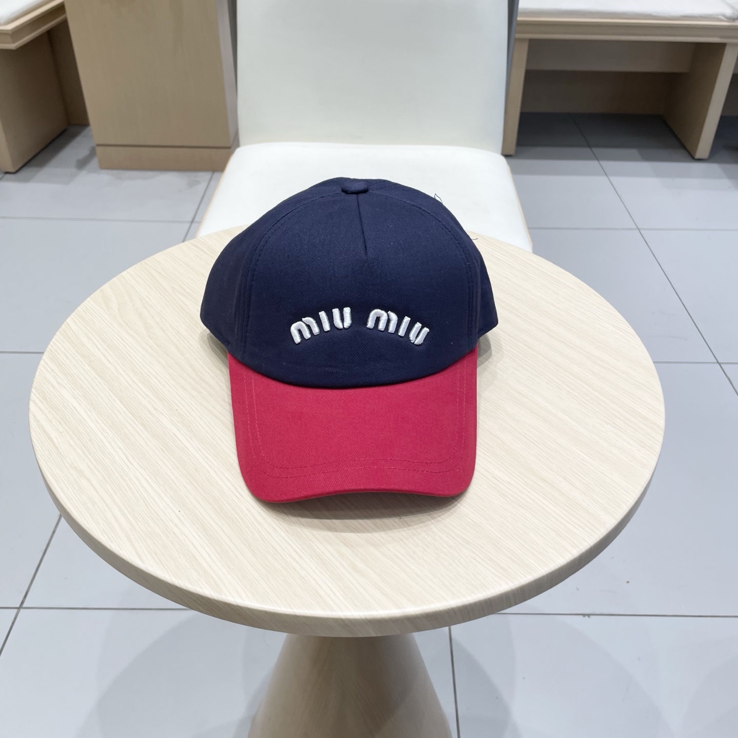  【Miumiu缪缪】新款订单款刺绣棒球帽🧢大牌款超好搭配，赶紧入手！