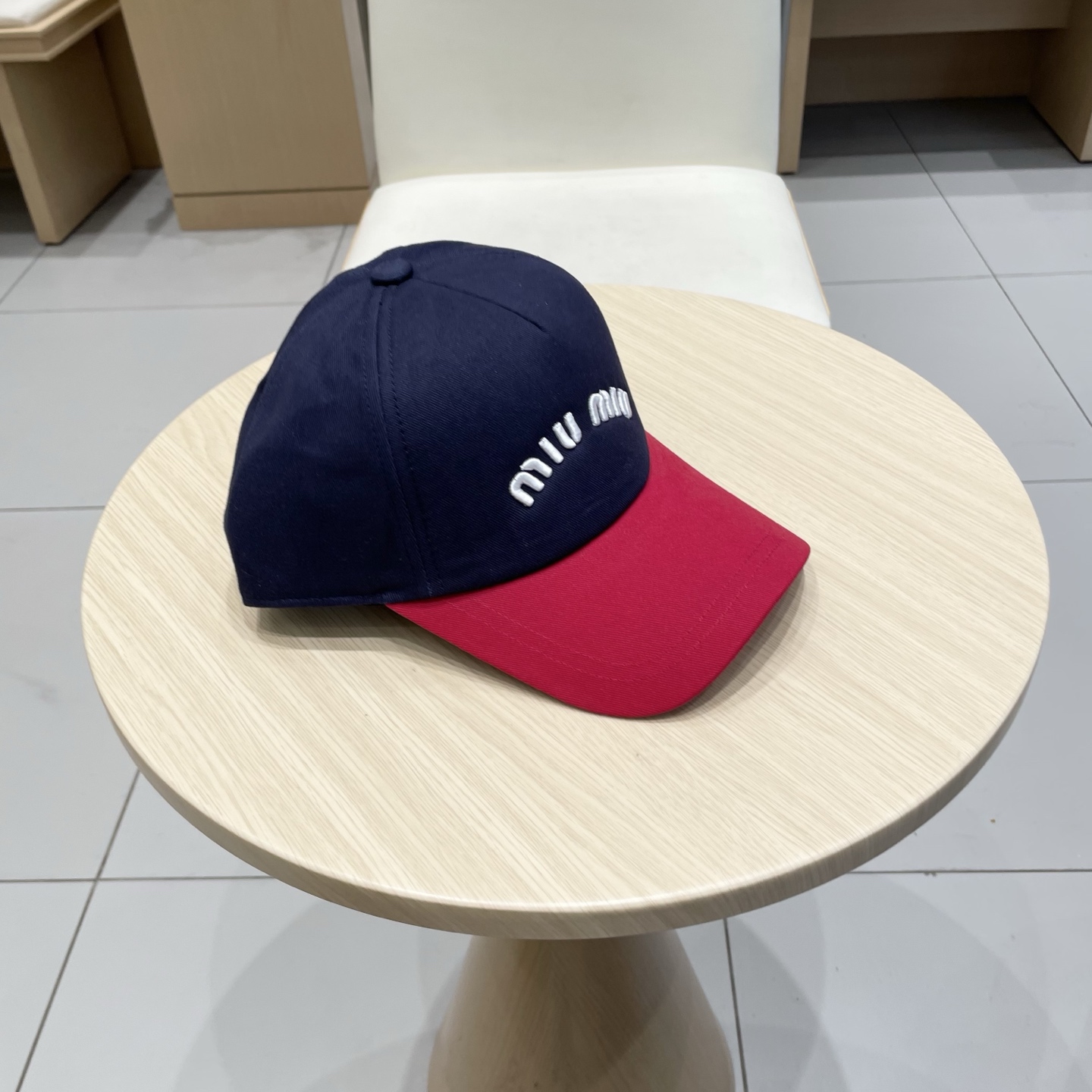 【Miumiu缪缪】新款订单款刺绣棒球帽🧢大牌款超好搭配，赶紧入手！