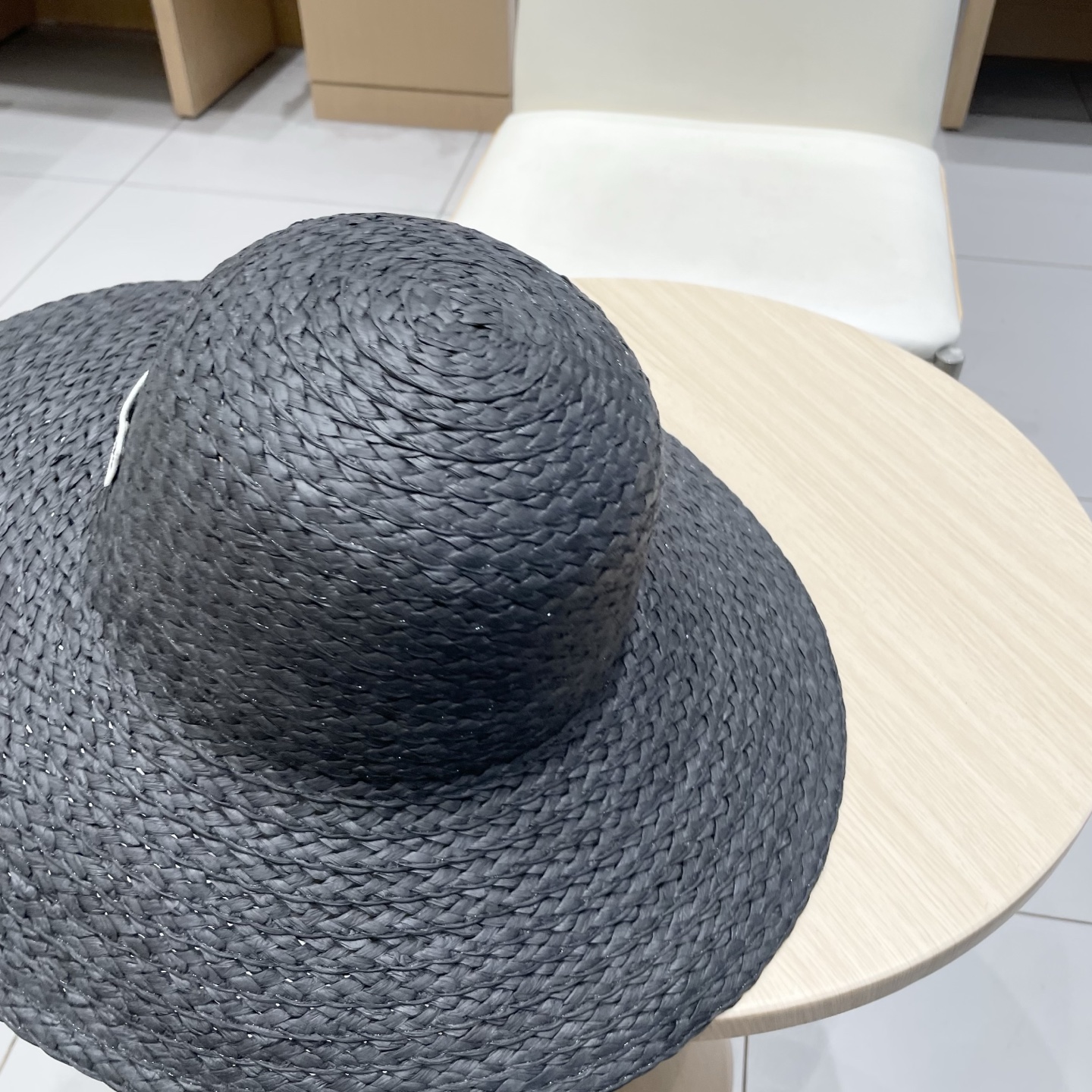  CHANEL香奈儿 2025新款草编遮阳大帽檐草帽🤩沙滩风格，简约大方，百搭单品～外出首选，新款帽型超