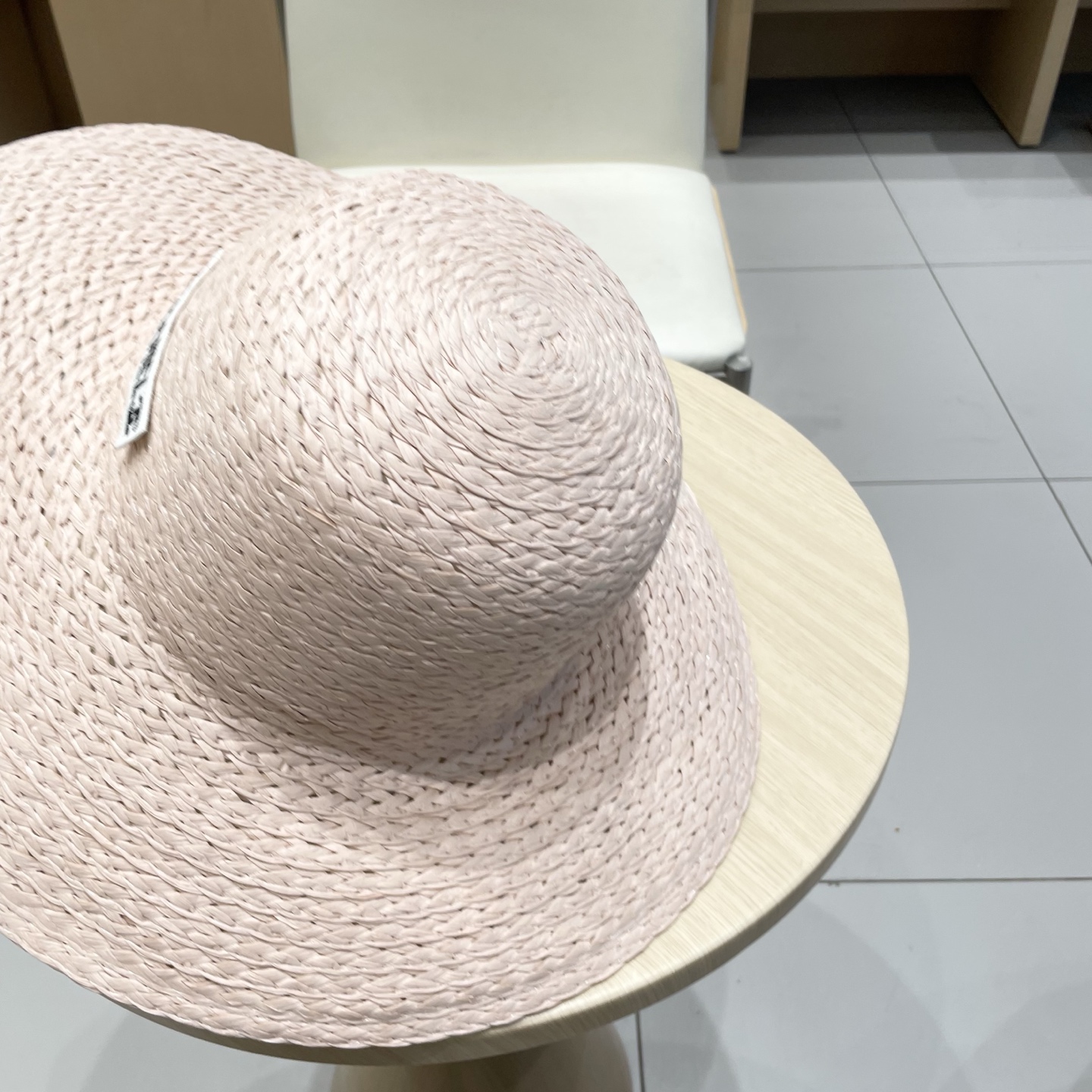  CHANEL香奈儿 2025新款草编遮阳大帽檐草帽🤩沙滩风格，简约大方，百搭单品～外出首选，新款帽型超
