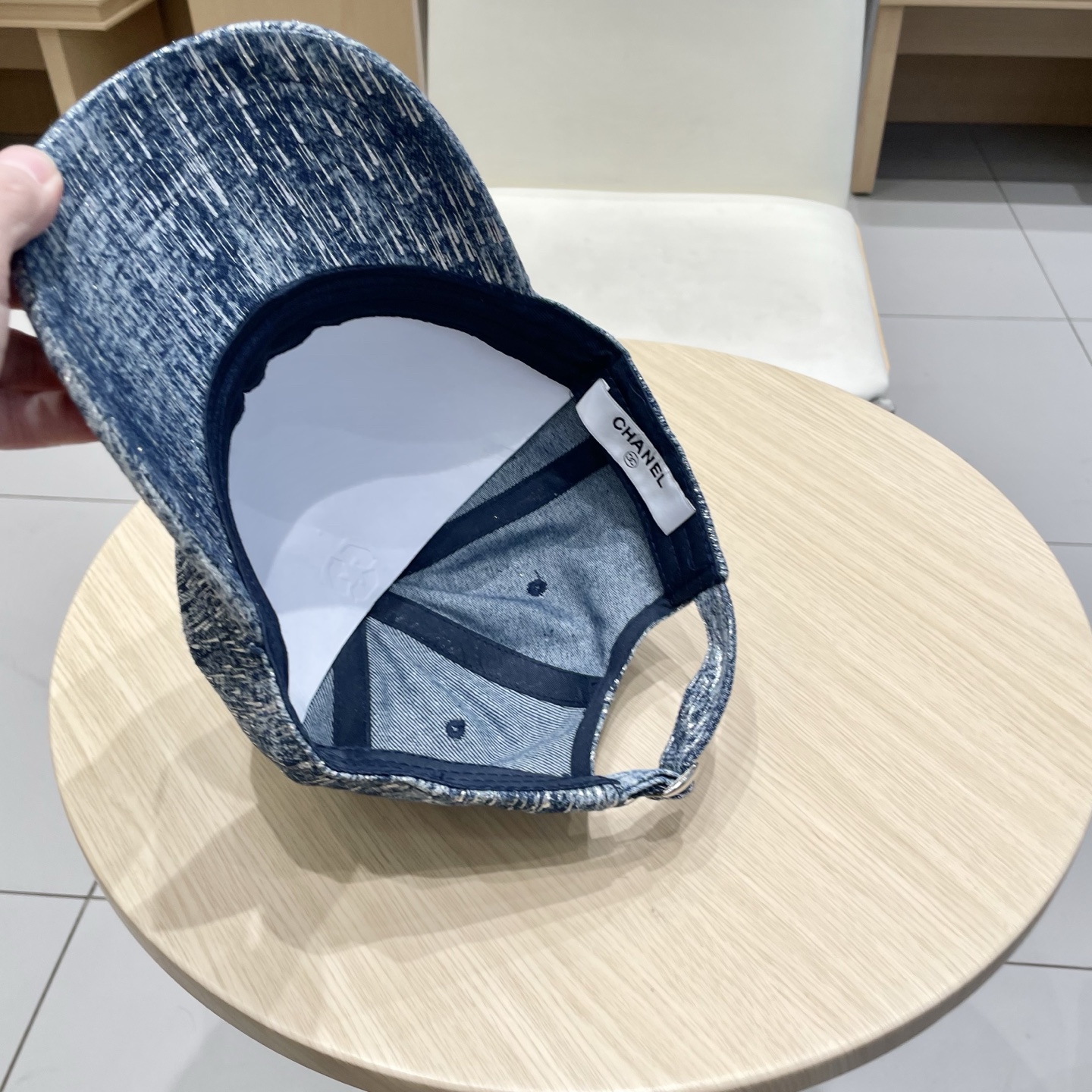 CHANEL香奈儿】新款简约刺绣logo棒球帽，新款出货，大牌款超好搭配，赶紧入手！