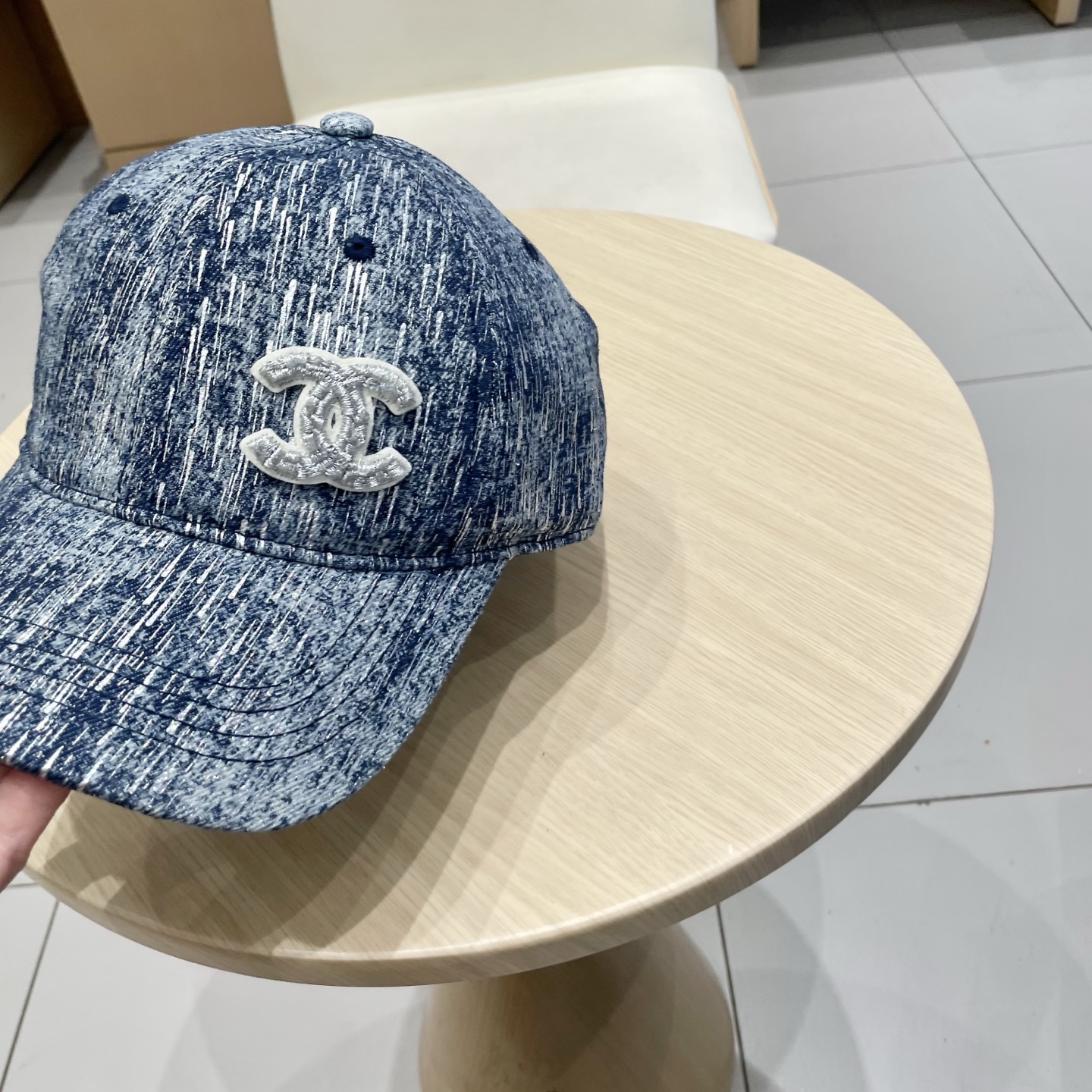 CHANEL香奈儿】新款简约刺绣logo棒球帽，新款出货，大牌款超好搭配，赶紧入手！