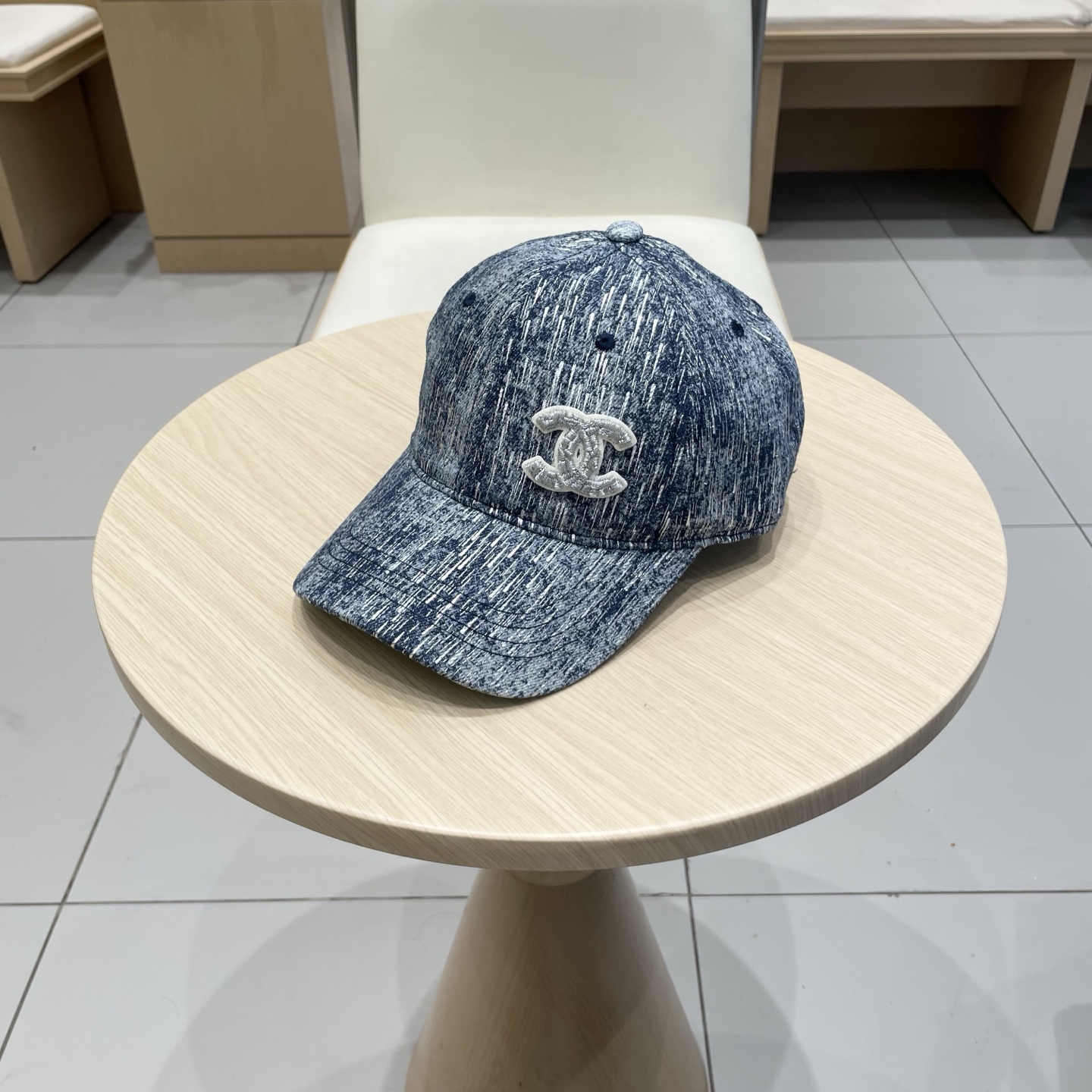 CHANEL香奈儿】新款简约刺绣logo棒球帽，新款出货，大牌款超好搭配，赶紧入手！