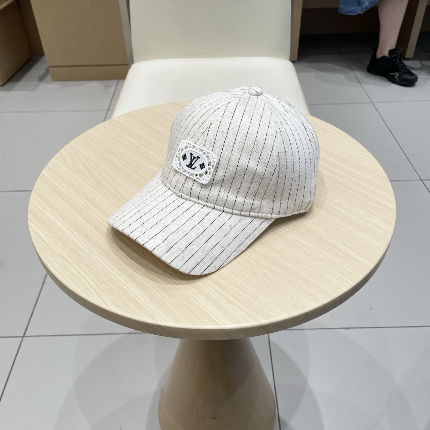  🧢路易威登棒球帽 LouisVuitton😍新款LV棒球帽，高端大气，百搭款🤗男女通用！跑量！