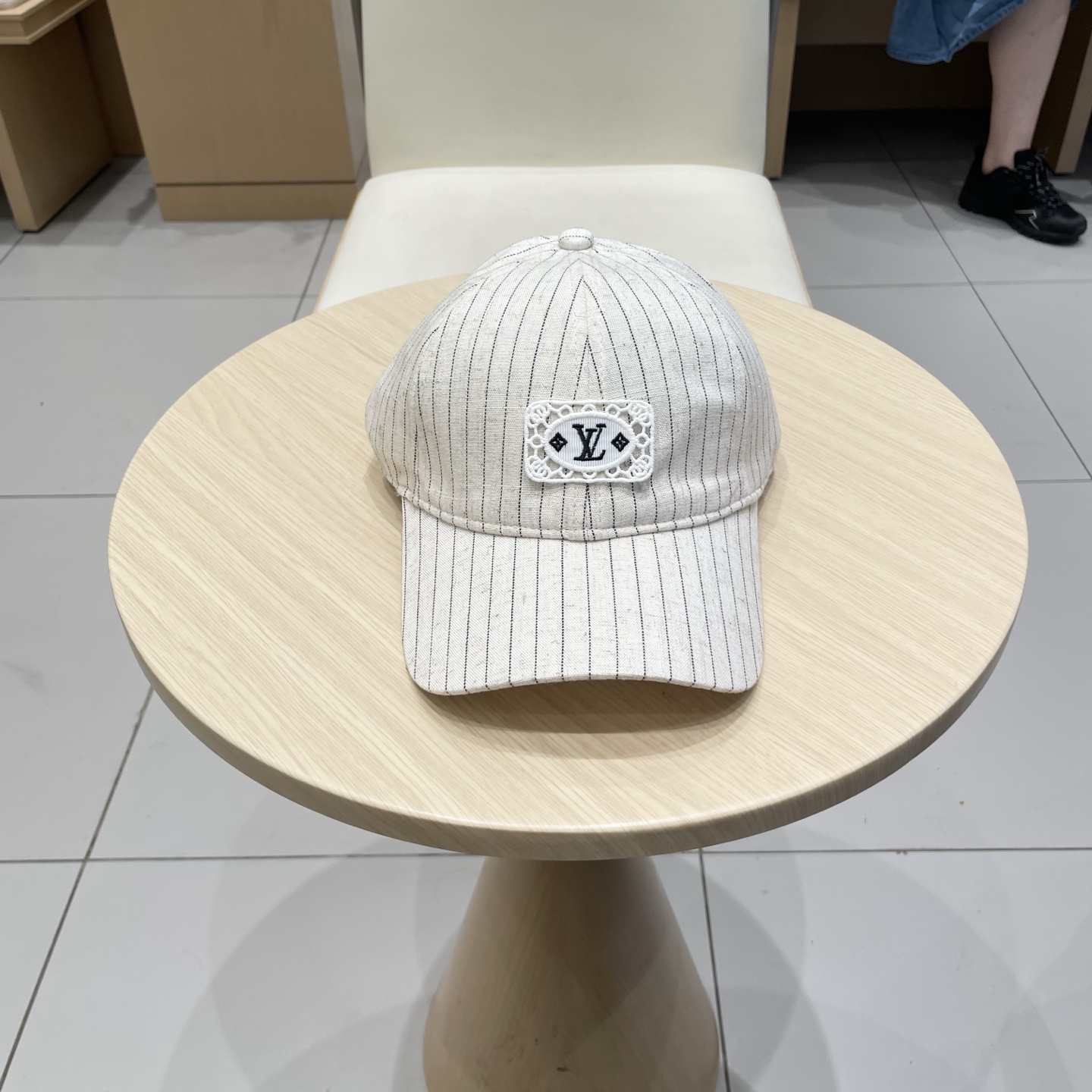  🧢路易威登棒球帽 LouisVuitton😍新款LV棒球帽，高端大气，百搭款🤗男女通用！跑量！