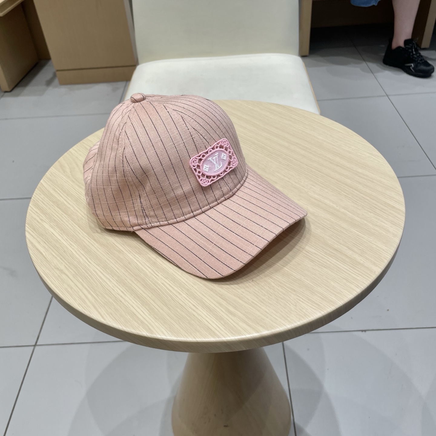  🧢路易威登棒球帽 LouisVuitton😍新款LV棒球帽，高端大气，百搭款🤗男女通用！跑量！
