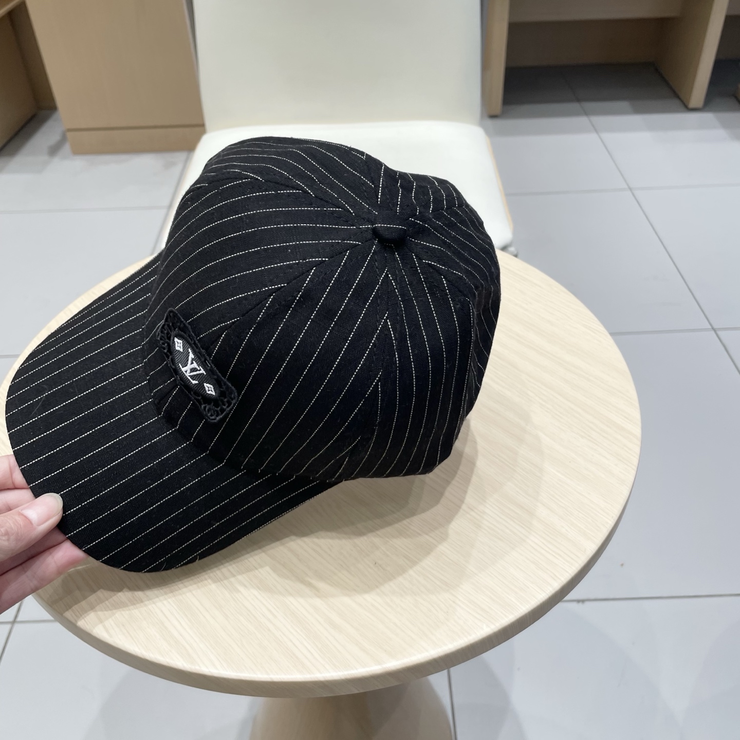 🧢路易威登棒球帽 LouisVuitton😍新款LV棒球帽，高端大气，百搭款🤗男女通用！跑量！