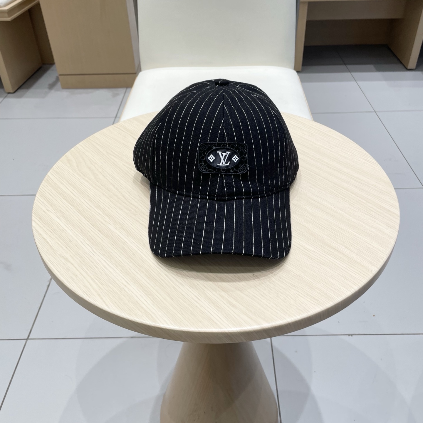  🧢路易威登棒球帽 LouisVuitton😍新款LV棒球帽，高端大气，百搭款🤗男女通用！跑量！