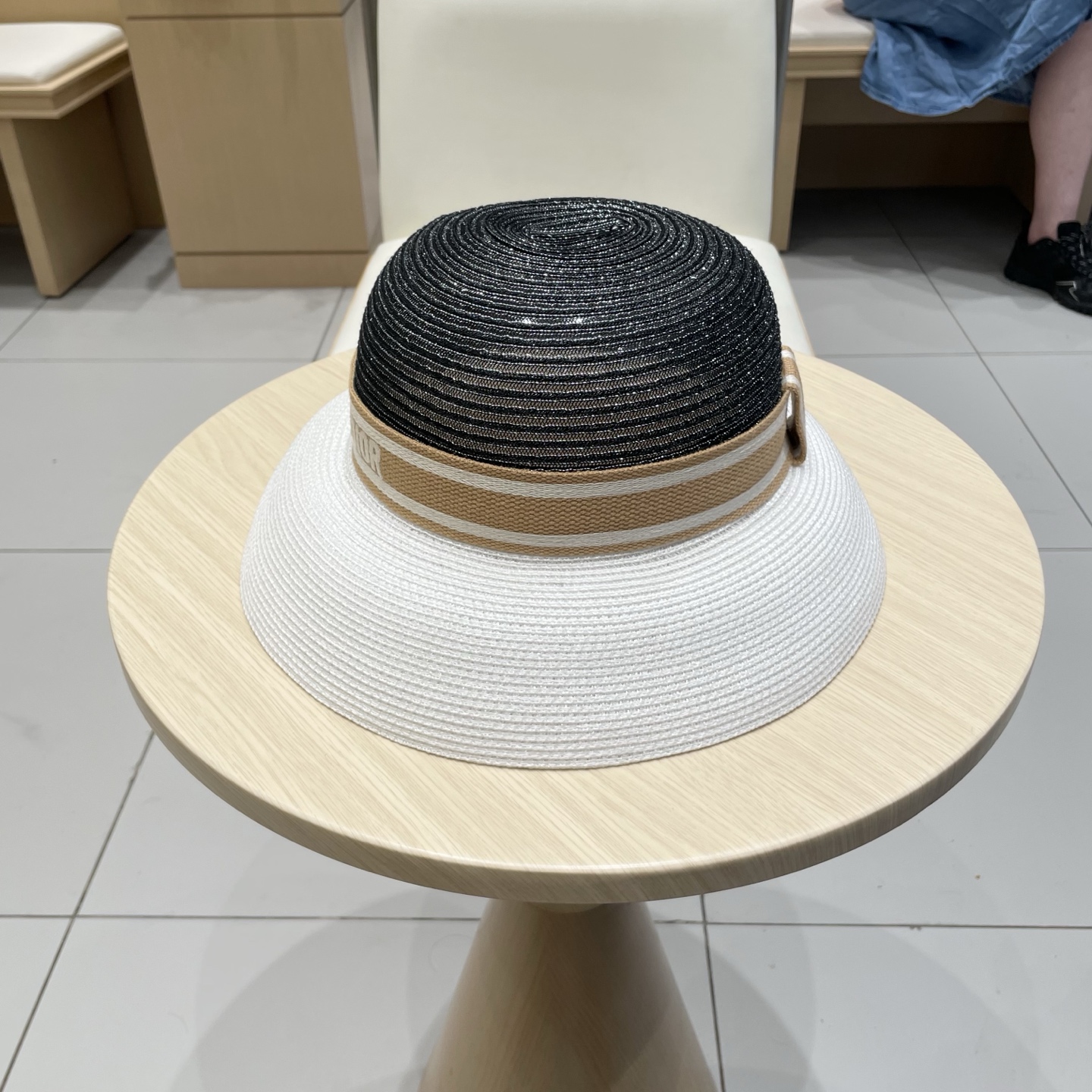  Dior迪奥新款渔夫帽，遮阳草帽，头围57cm
