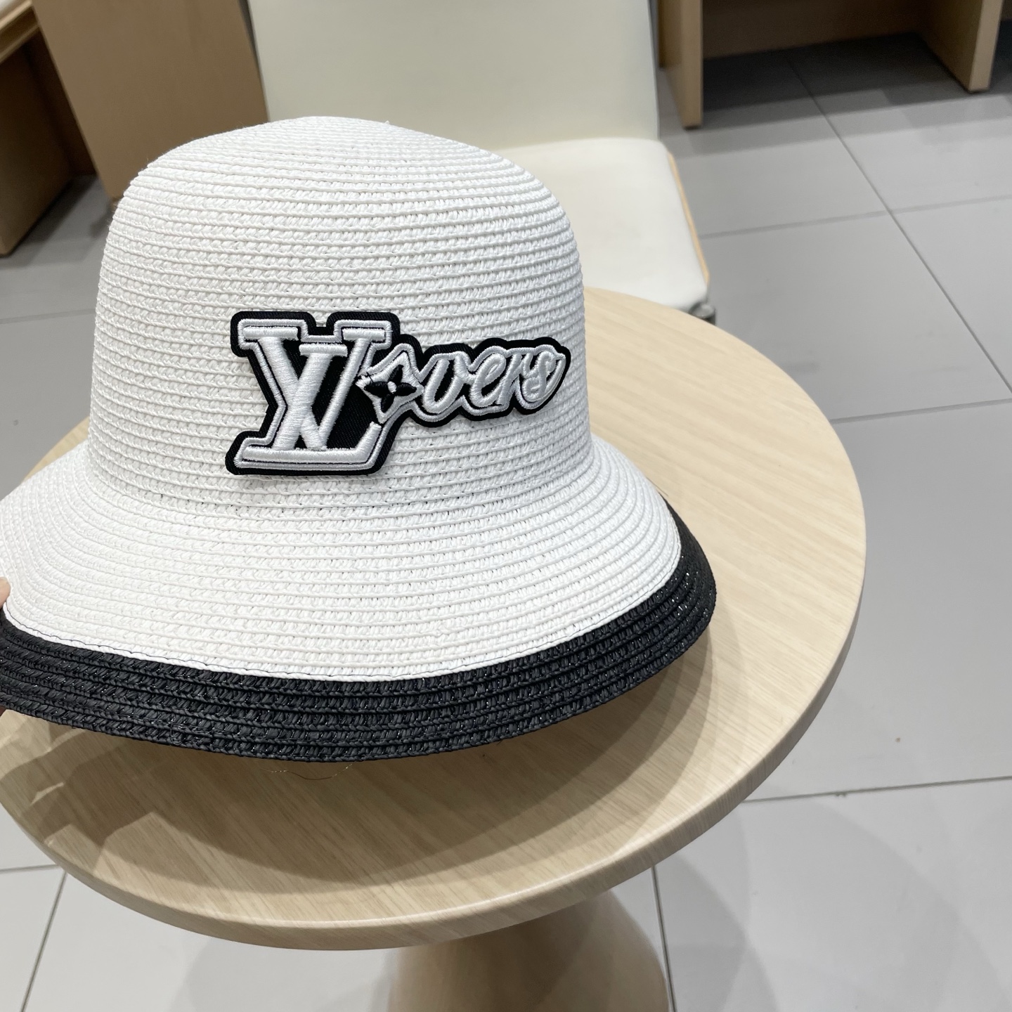  LV新款草帽，拼色设计，旅游必备，头围57cm