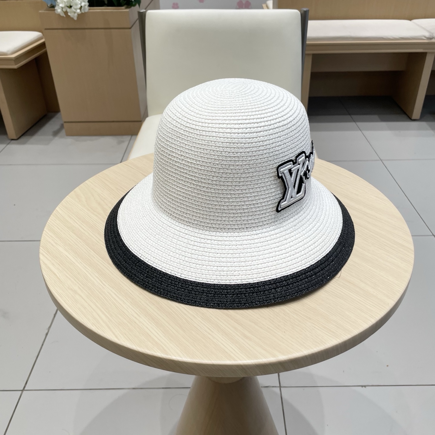  LV新款草帽，拼色设计，旅游必备，头围57cm