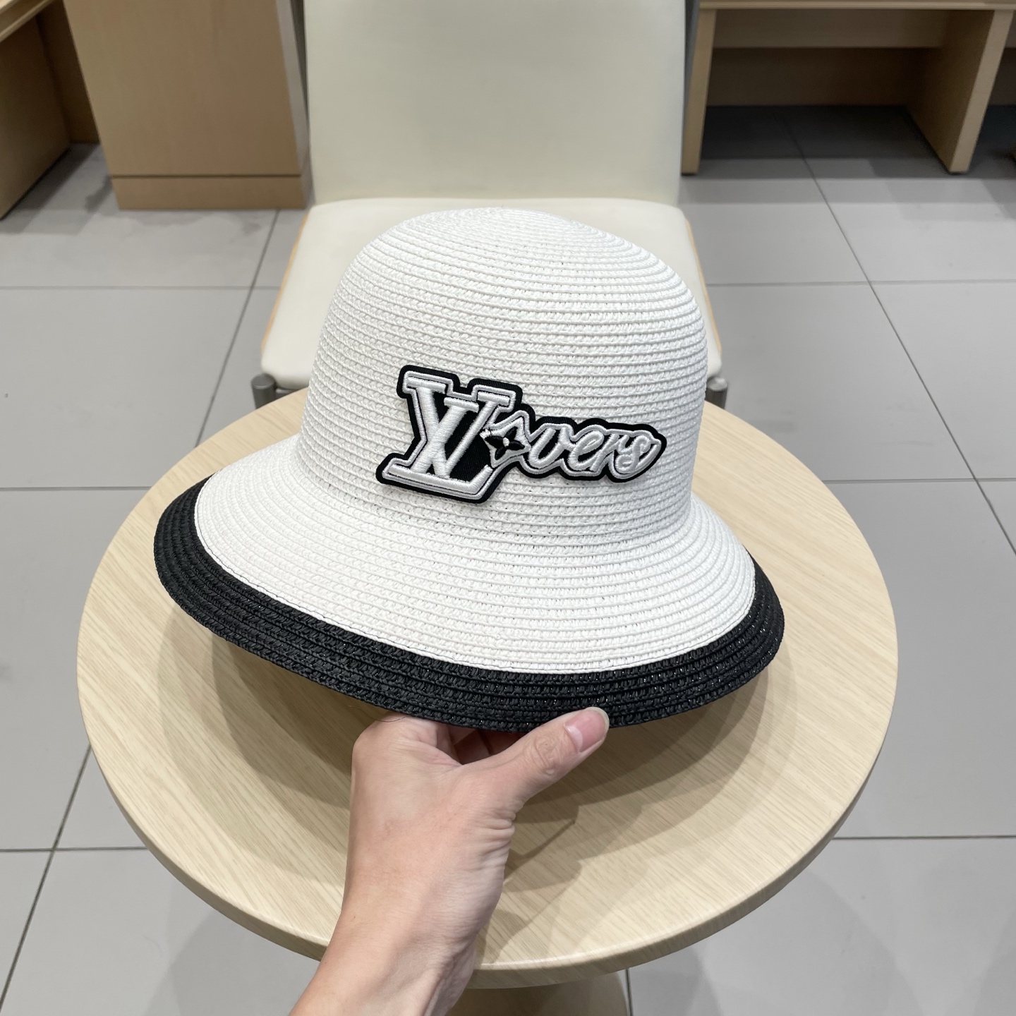  LV新款草帽，拼色设计，旅游必备，头围57cm