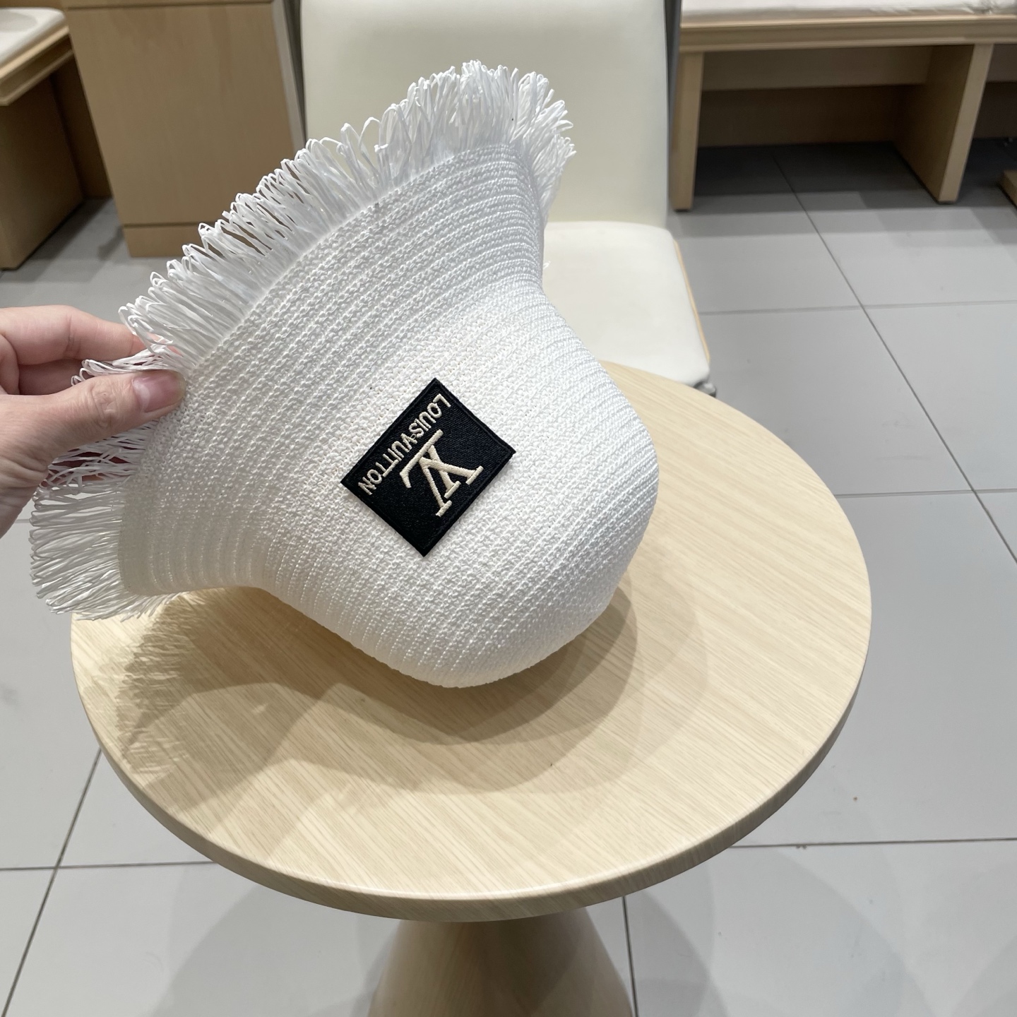 🧢路易威登棒球帽 LouisVuitton新款草帽女i帽子你女毛边春夏季出游户外遮阳帽时