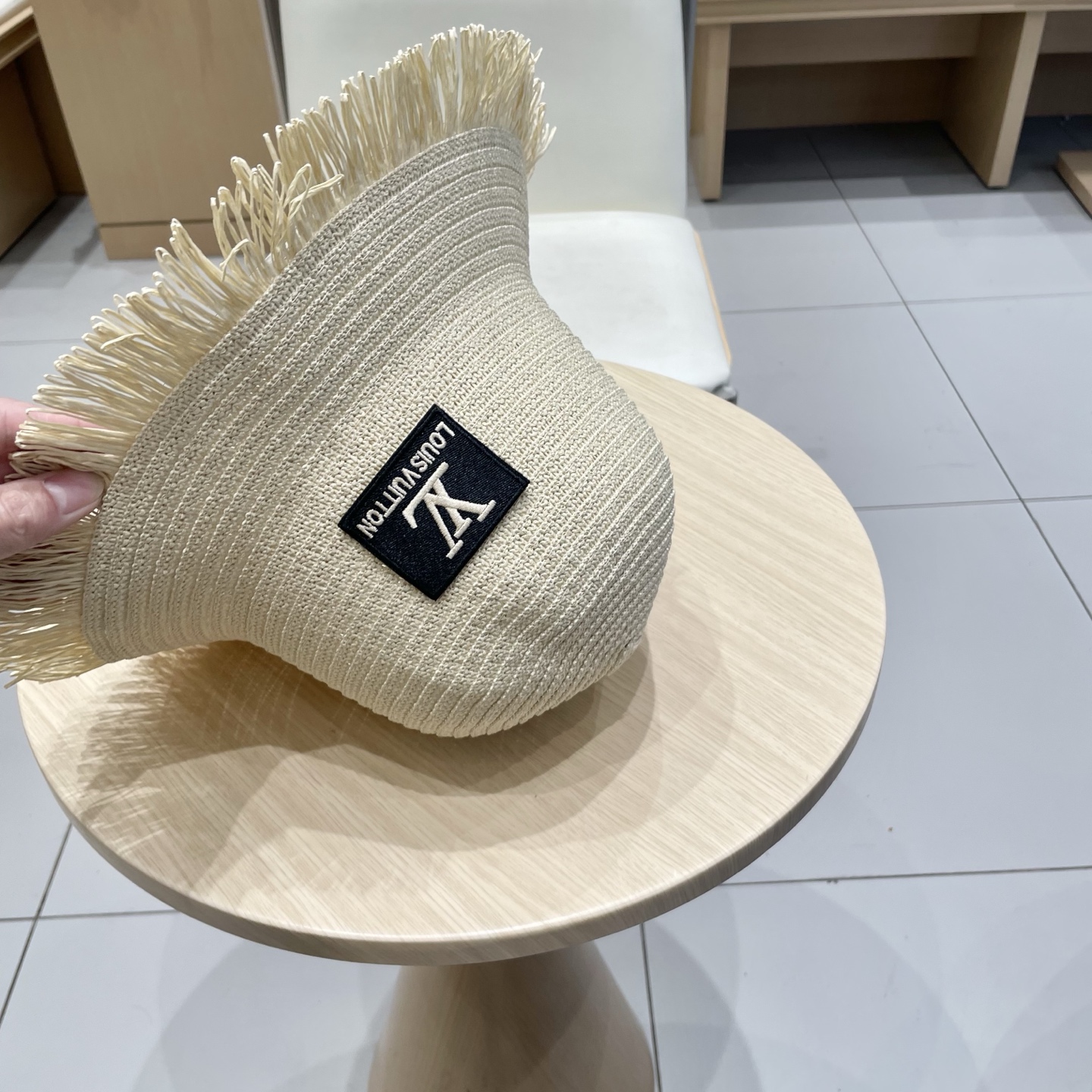 🧢路易威登棒球帽 LouisVuitton新款草帽女i帽子你女毛边春夏季出游户外遮阳帽时