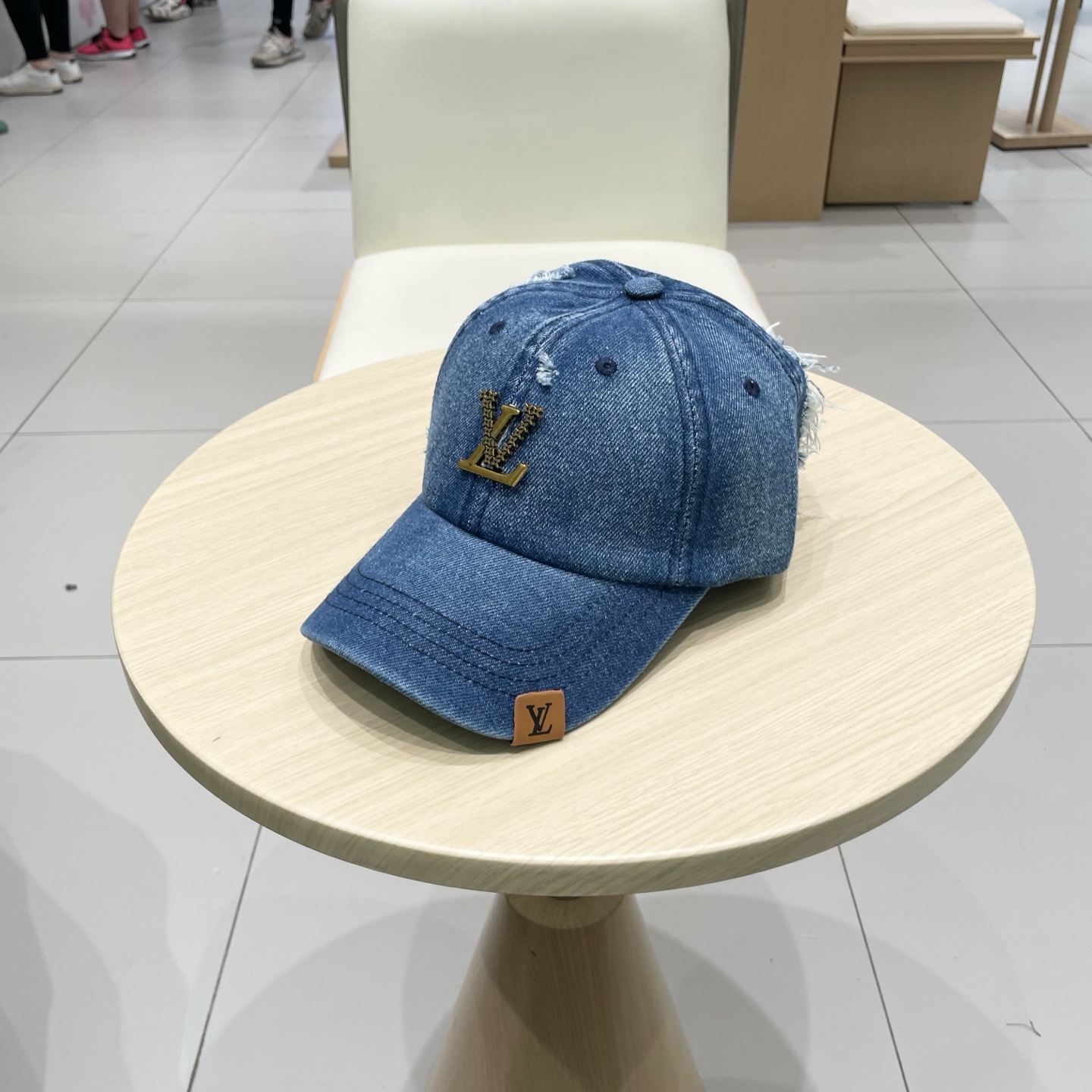🧢路易威登牛仔棒球帽 LouisVuitton😍2025新款LV棒球帽，重工打造♥️高端大气，百搭款🤗男