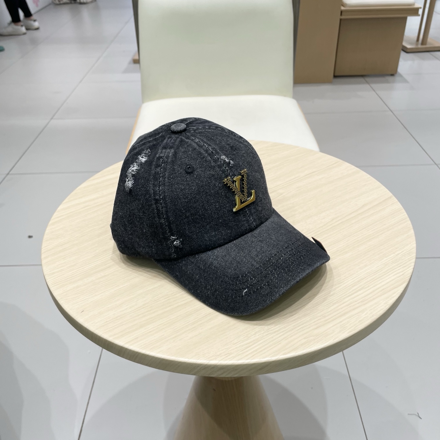 🧢路易威登牛仔棒球帽 LouisVuitton😍2025新款LV棒球帽，重工打造♥️高端大气，百搭款🤗男