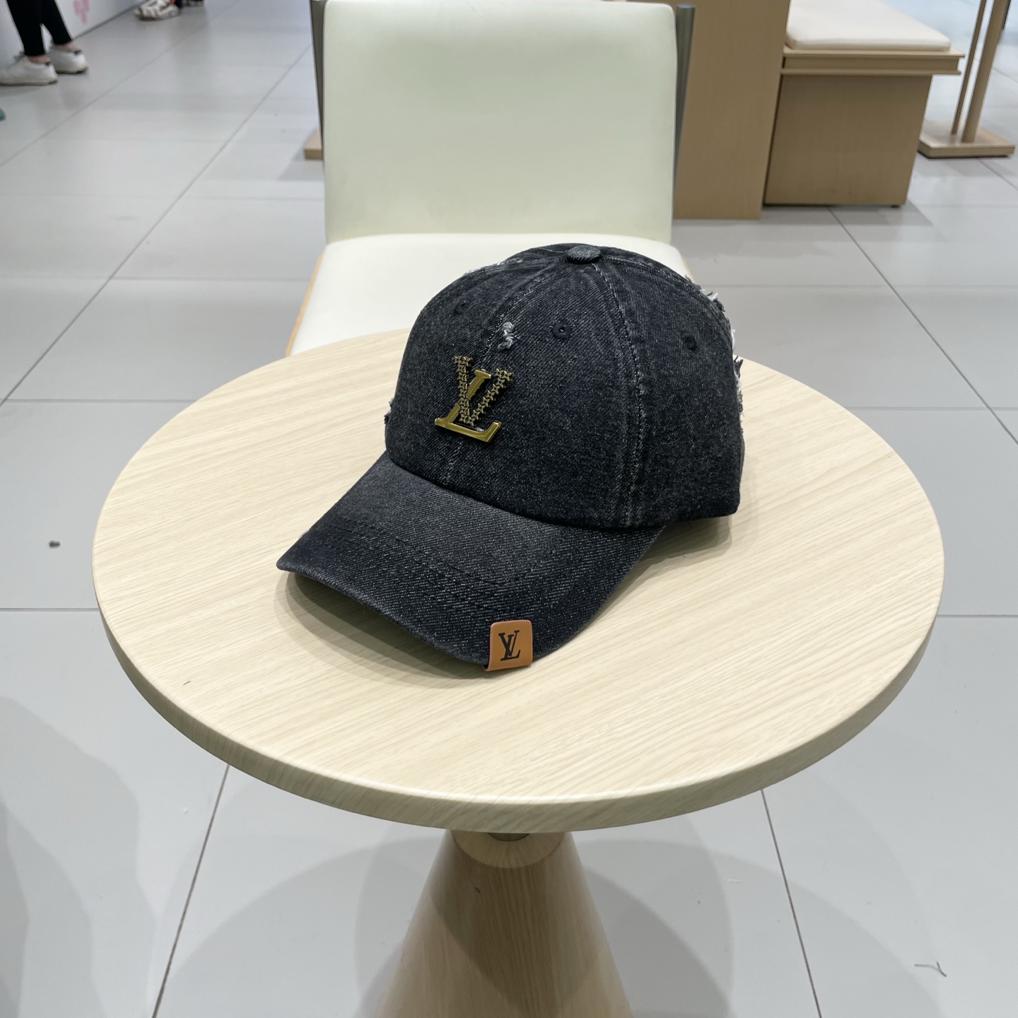🧢路易威登牛仔棒球帽 LouisVuitton😍2025新款LV棒球帽，重工打造♥️高端大气，百搭款🤗男