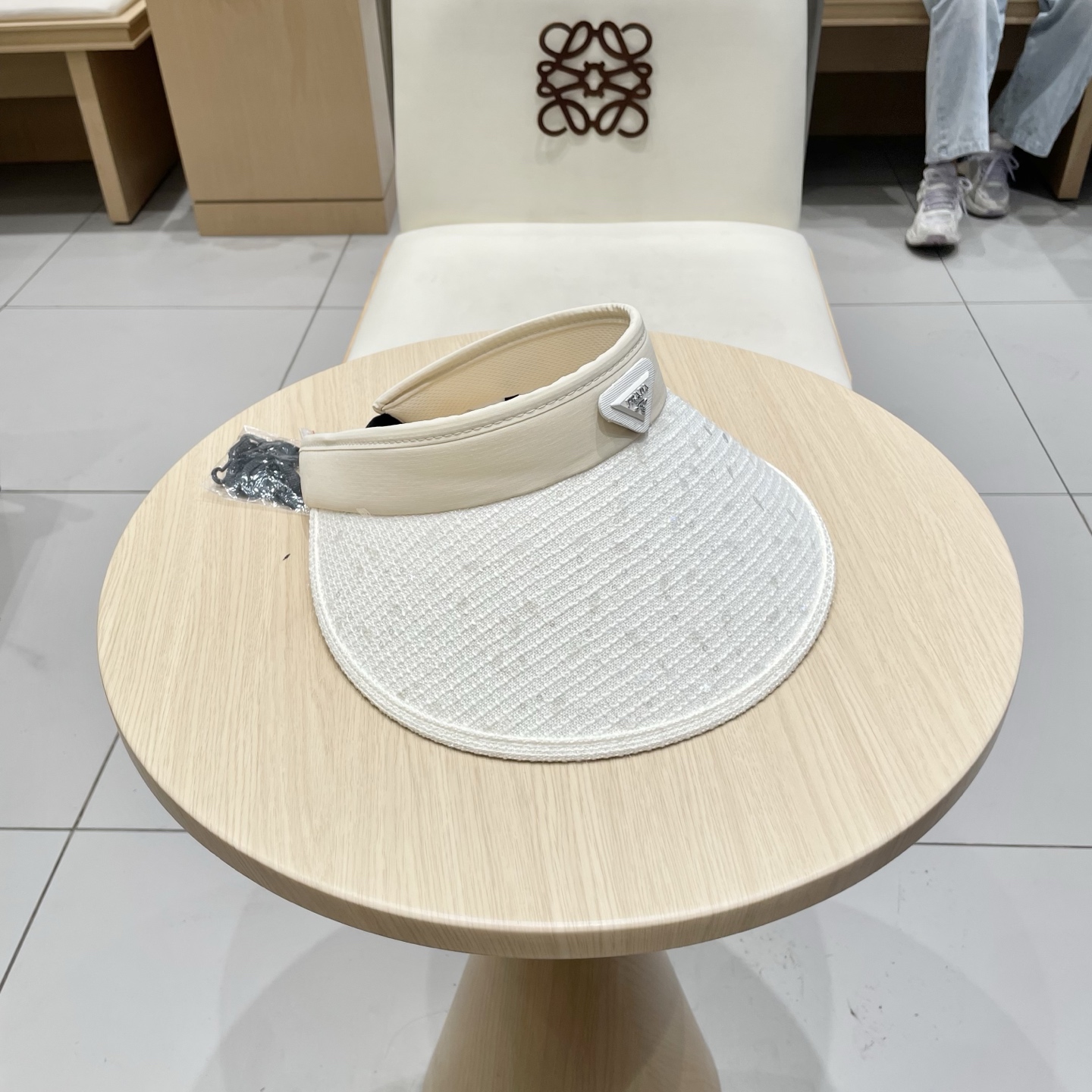  Prada普拉达新款空顶发箍遮阳帽，可调节，头围57cm