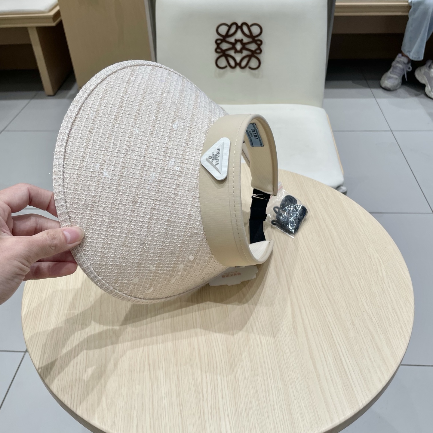  Prada普拉达新款空顶发箍遮阳帽，可调节，头围57cm