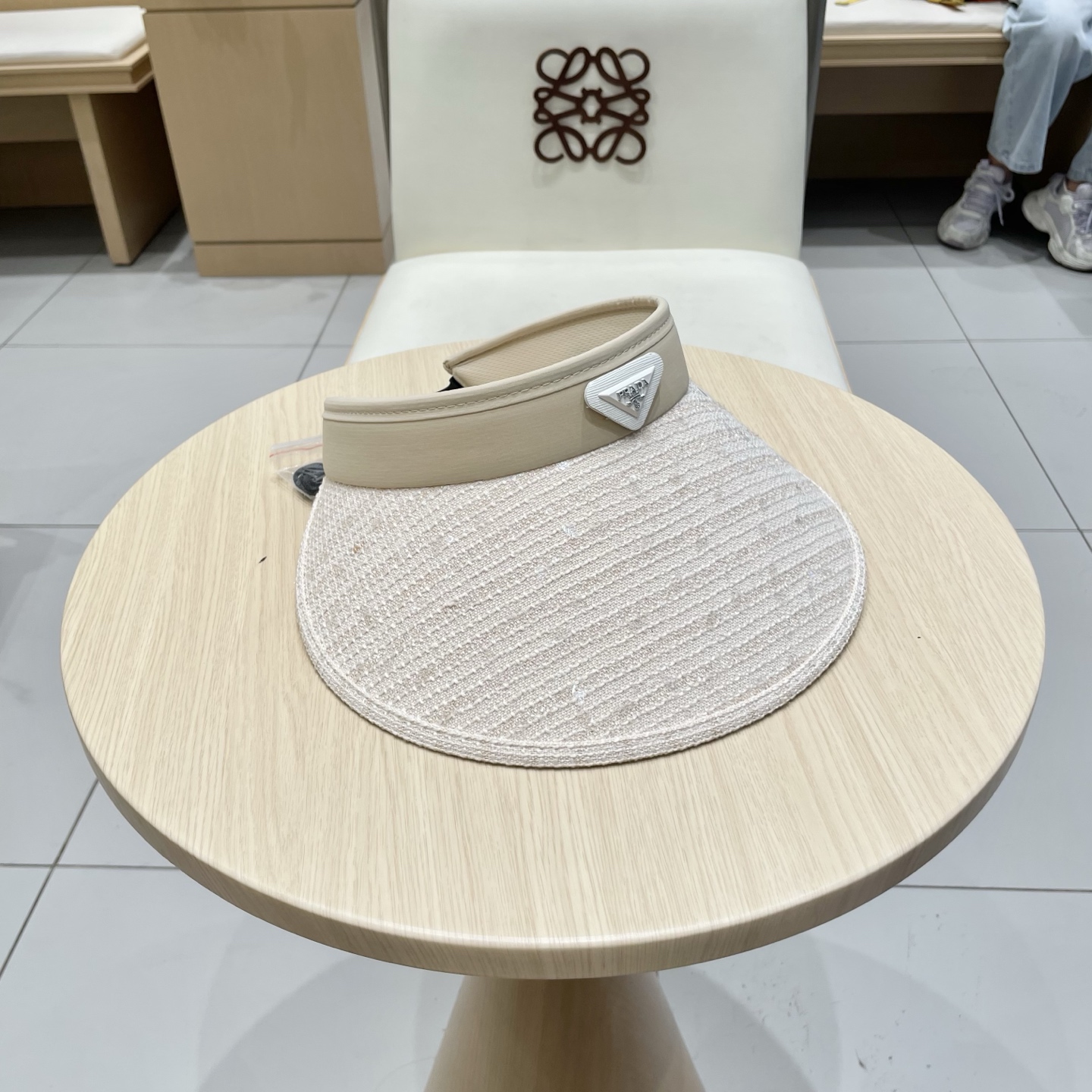  Prada普拉达新款空顶发箍遮阳帽，可调节，头围57cm