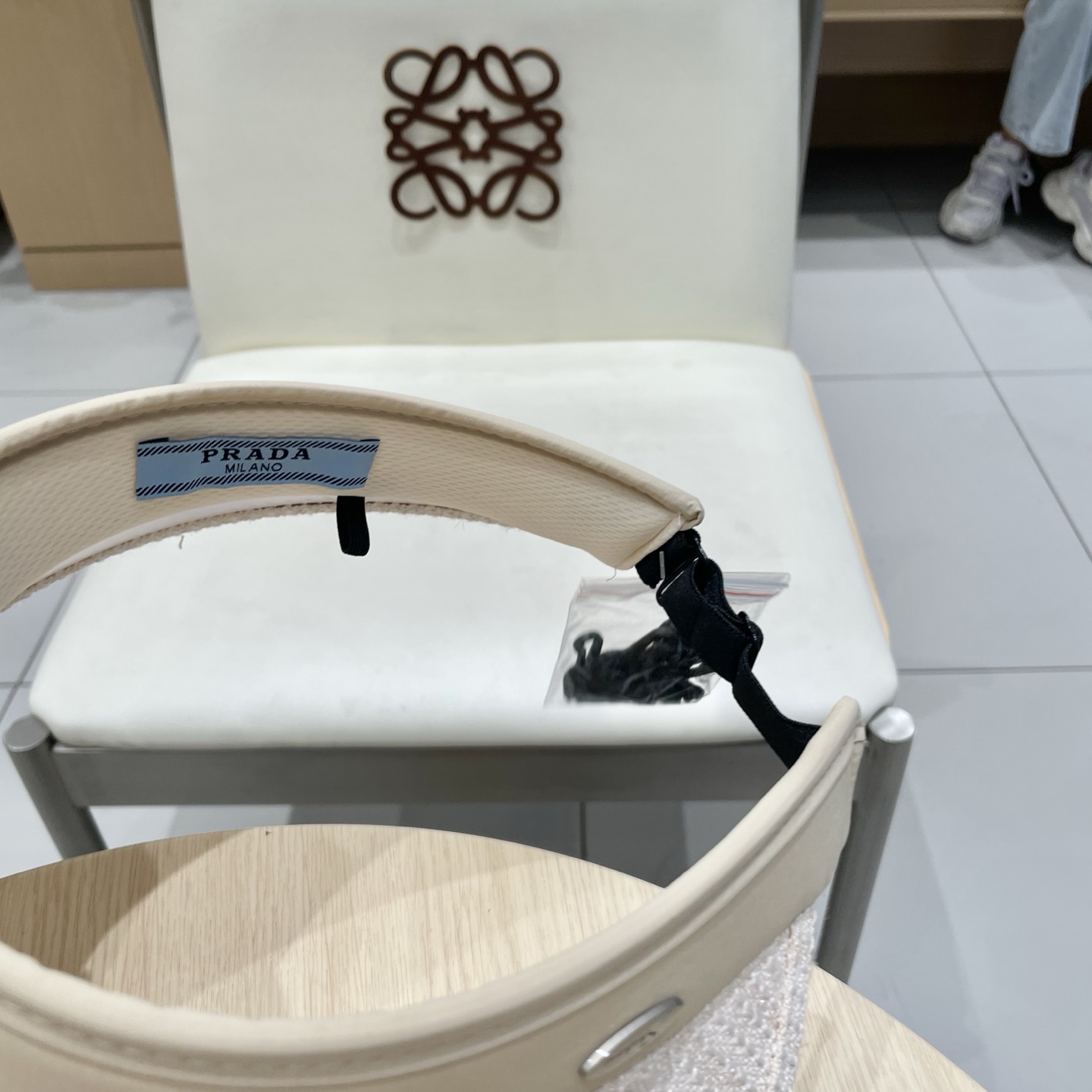  Prada普拉达新款空顶发箍遮阳帽，可调节，头围57cm