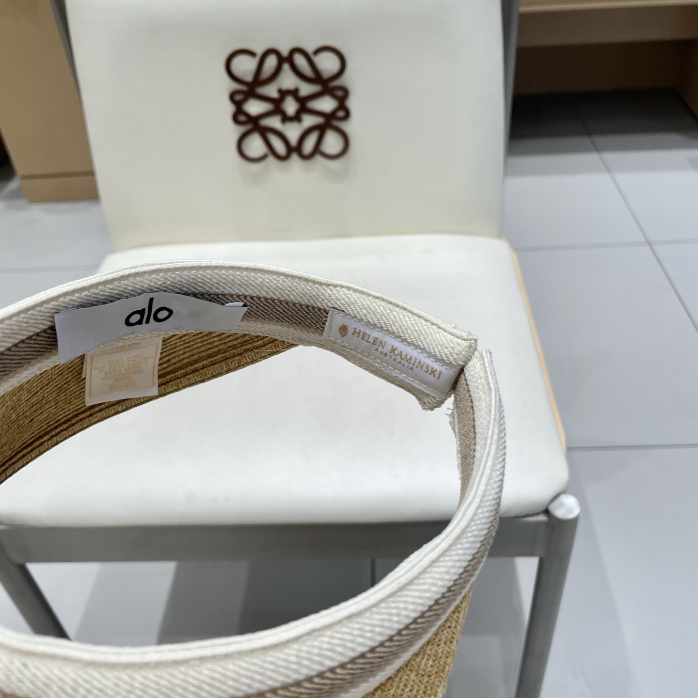  alo～新款空顶帽，小仙女🧚空顶帽
洋气十足出门妥妥哒！
夏日必备单品！