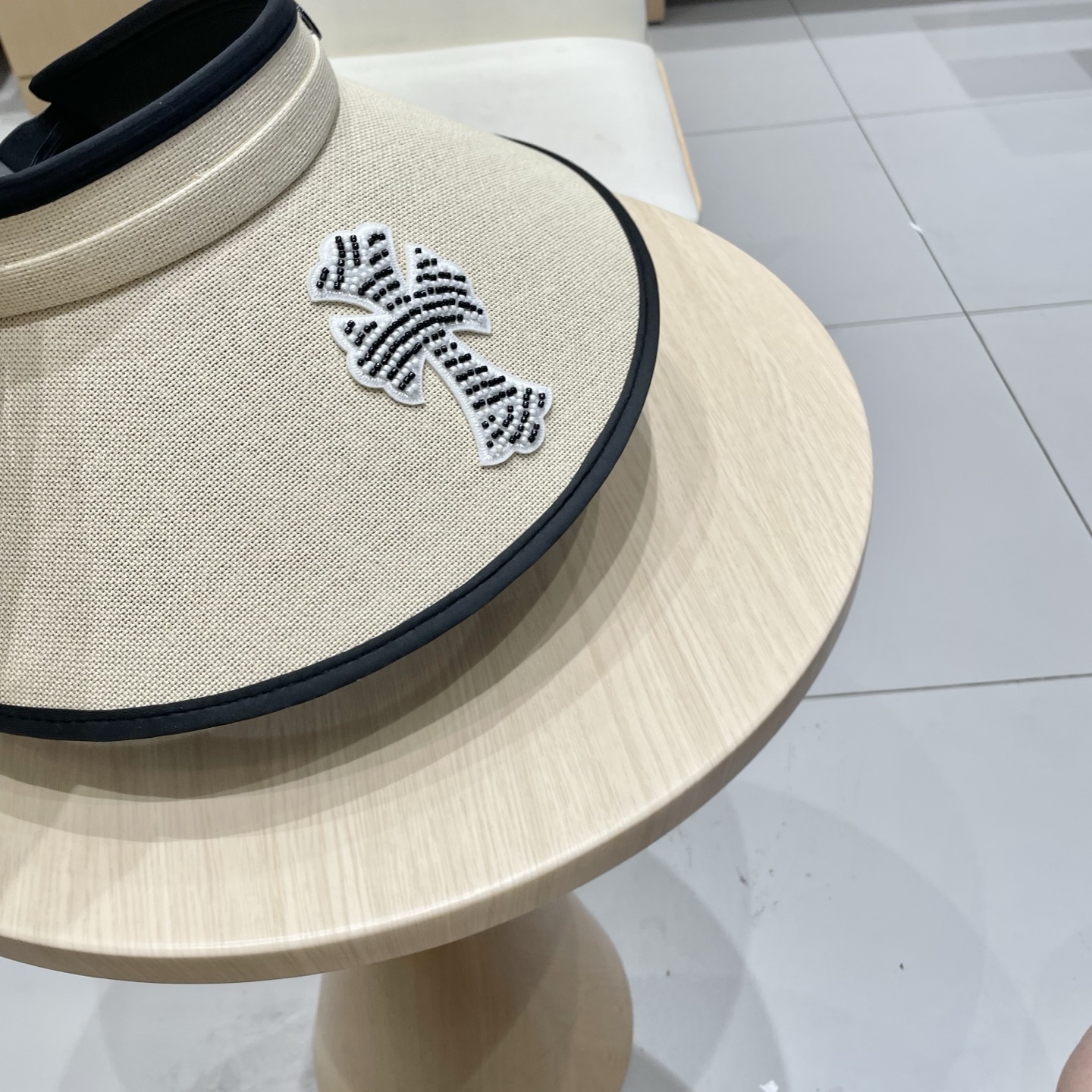  克罗心 满分防晒~新款黑胶防紫外线草编空顶遮阳帽女夏季大檐户外太阳帽