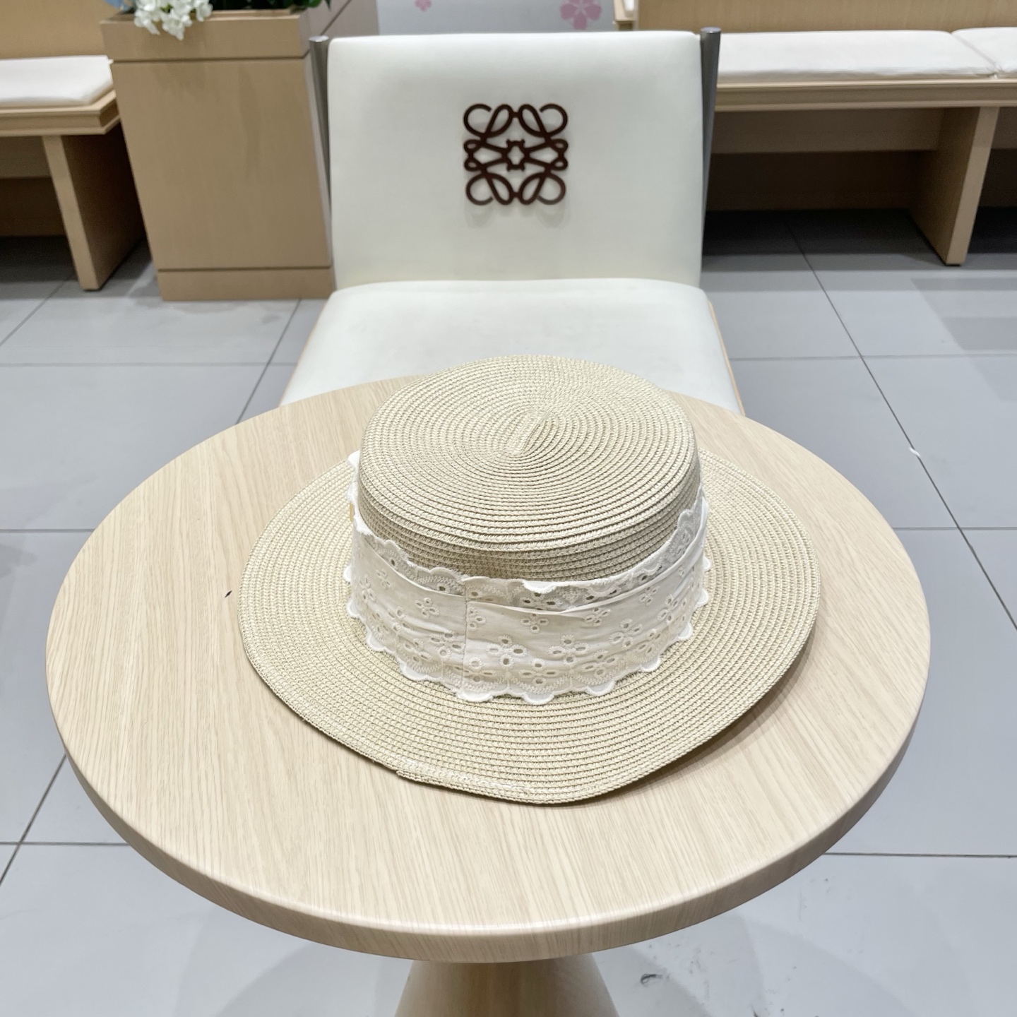  lv路易威登发财宅女同款帽子平顶礼帽海边度假遮阳防晒帽蕾丝法式编织草帽夏