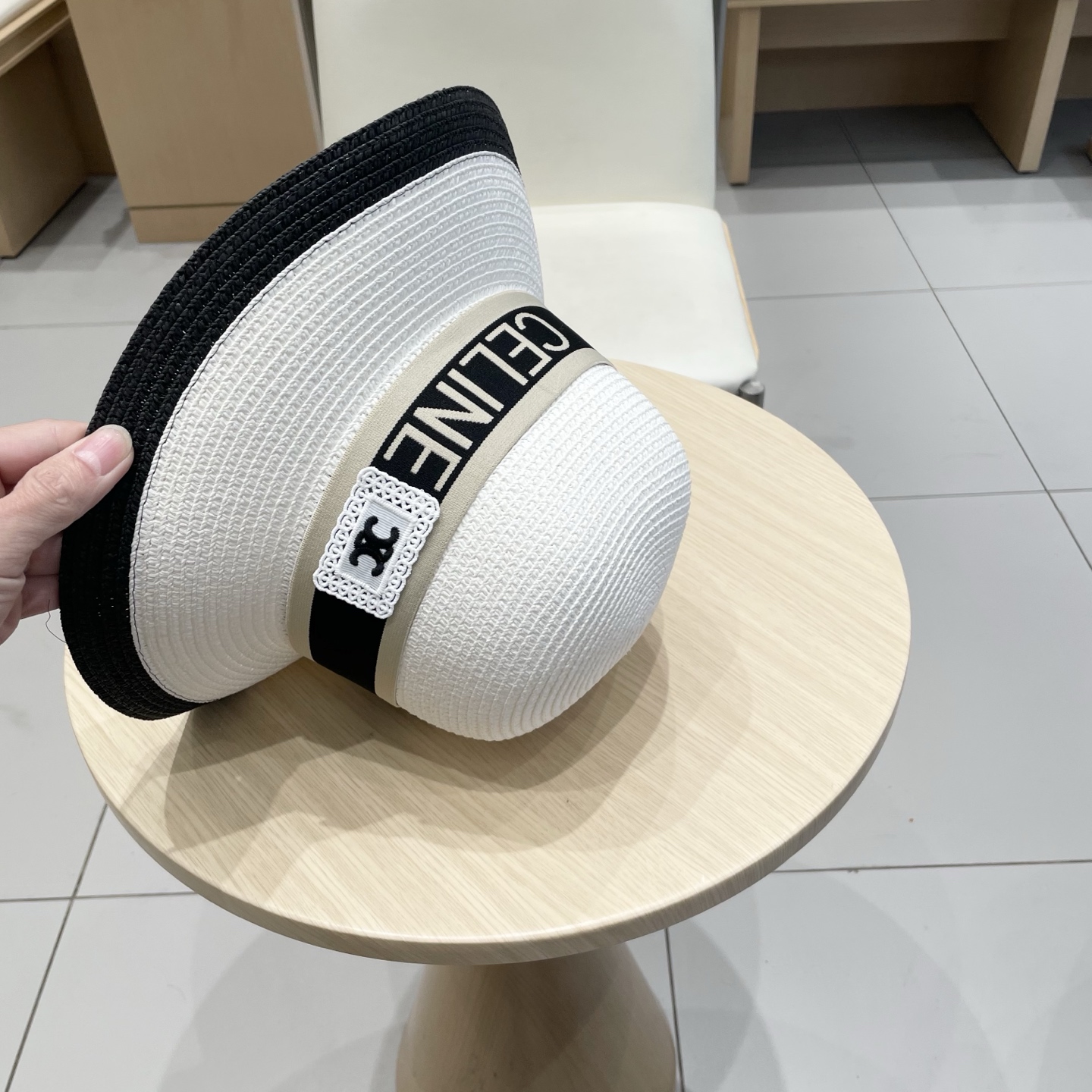   塞琳Celine新款草帽，草拼色名媛高级定制，