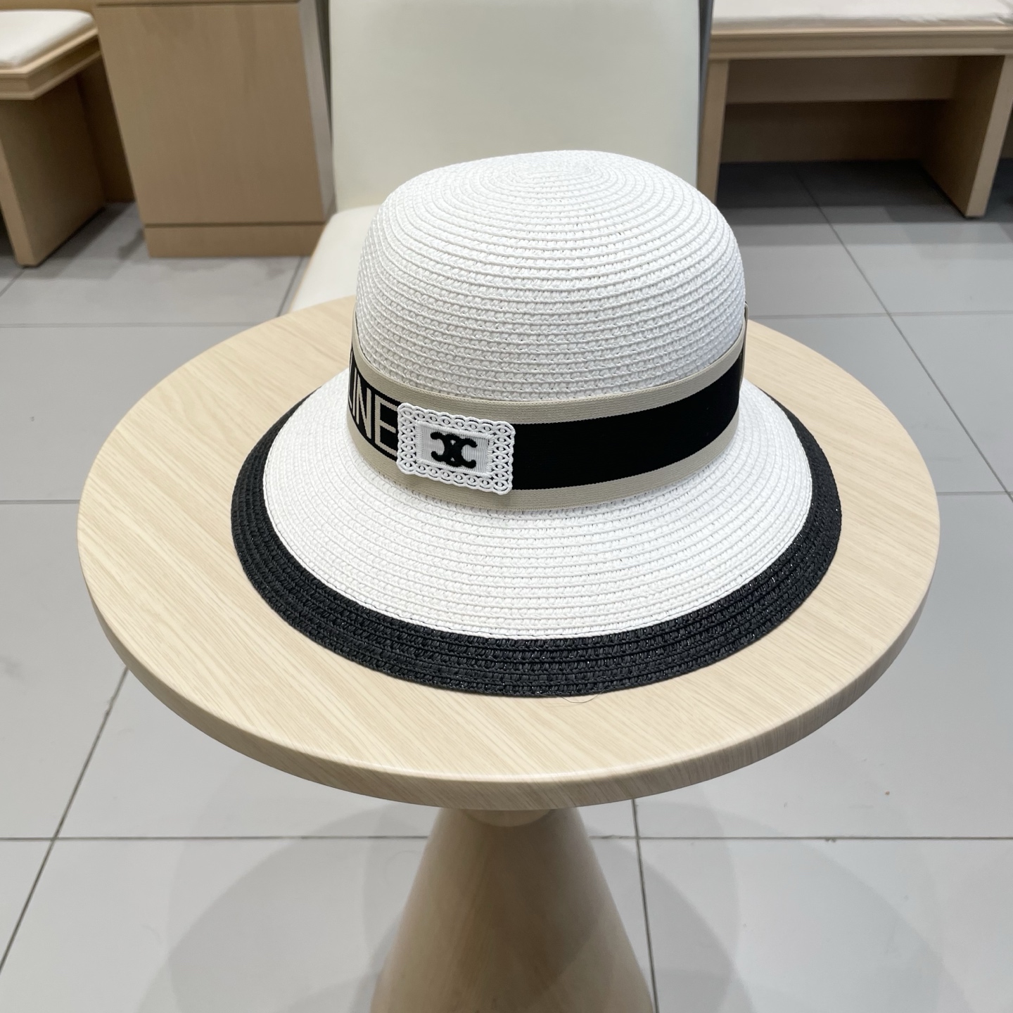   塞琳Celine新款草帽，草拼色名媛高级定制，