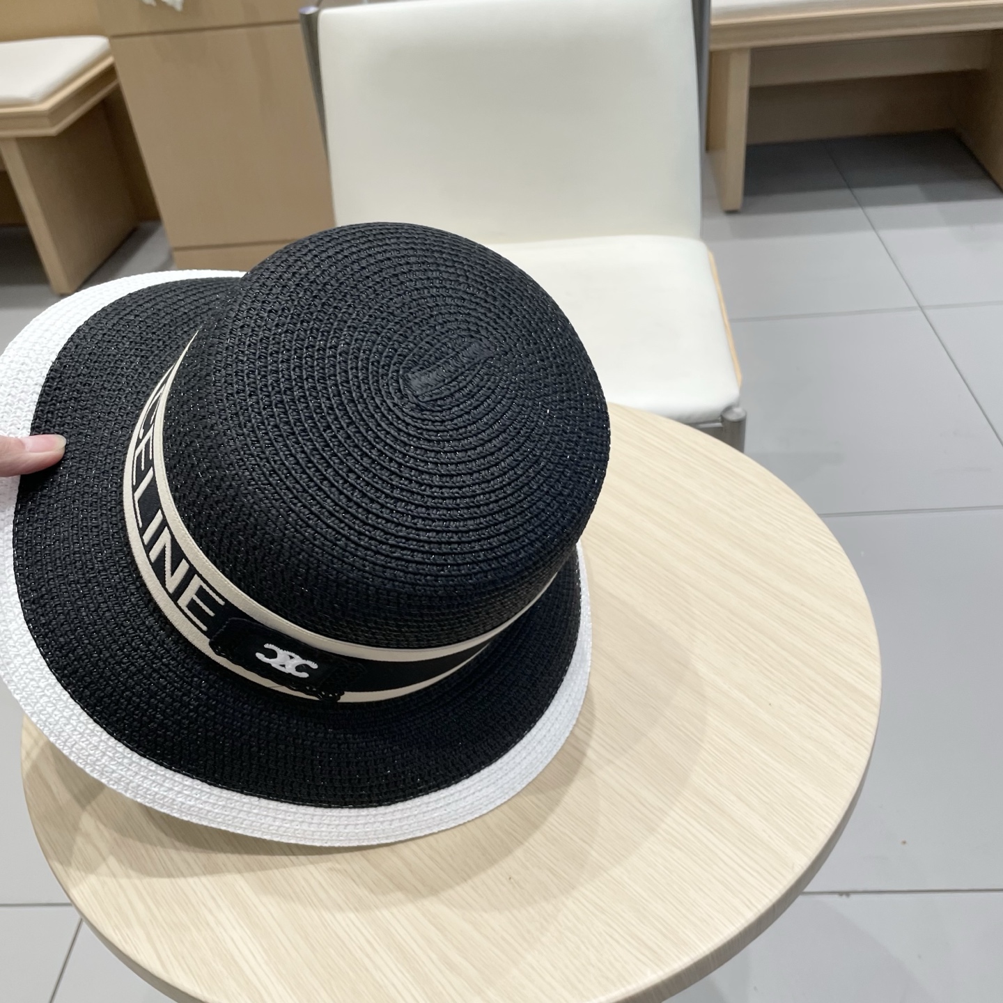   塞琳Celine新款草帽，草拼色名媛高级定制，