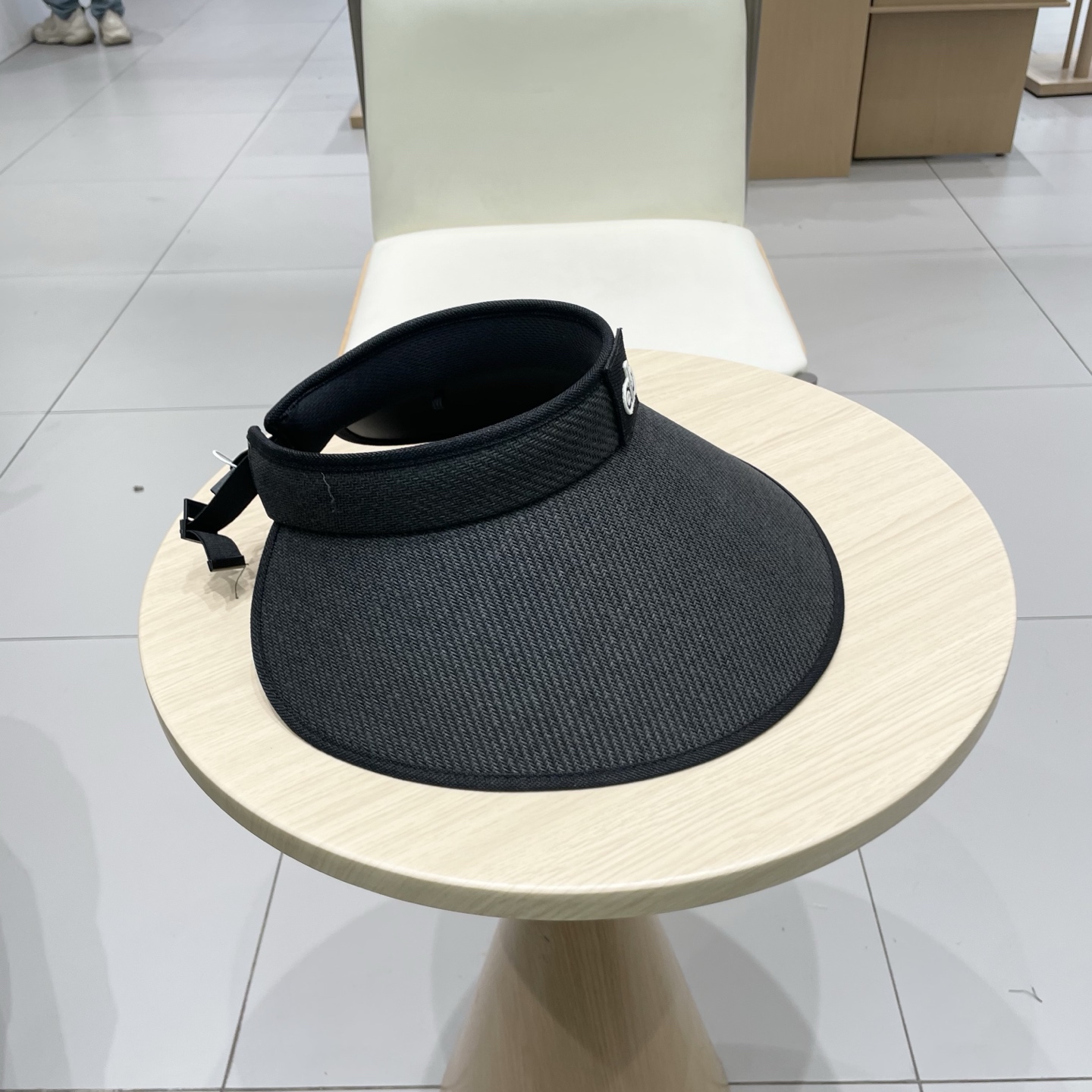 alo 上新‼️
春夏系列 ✨
精致百搭空顶帽