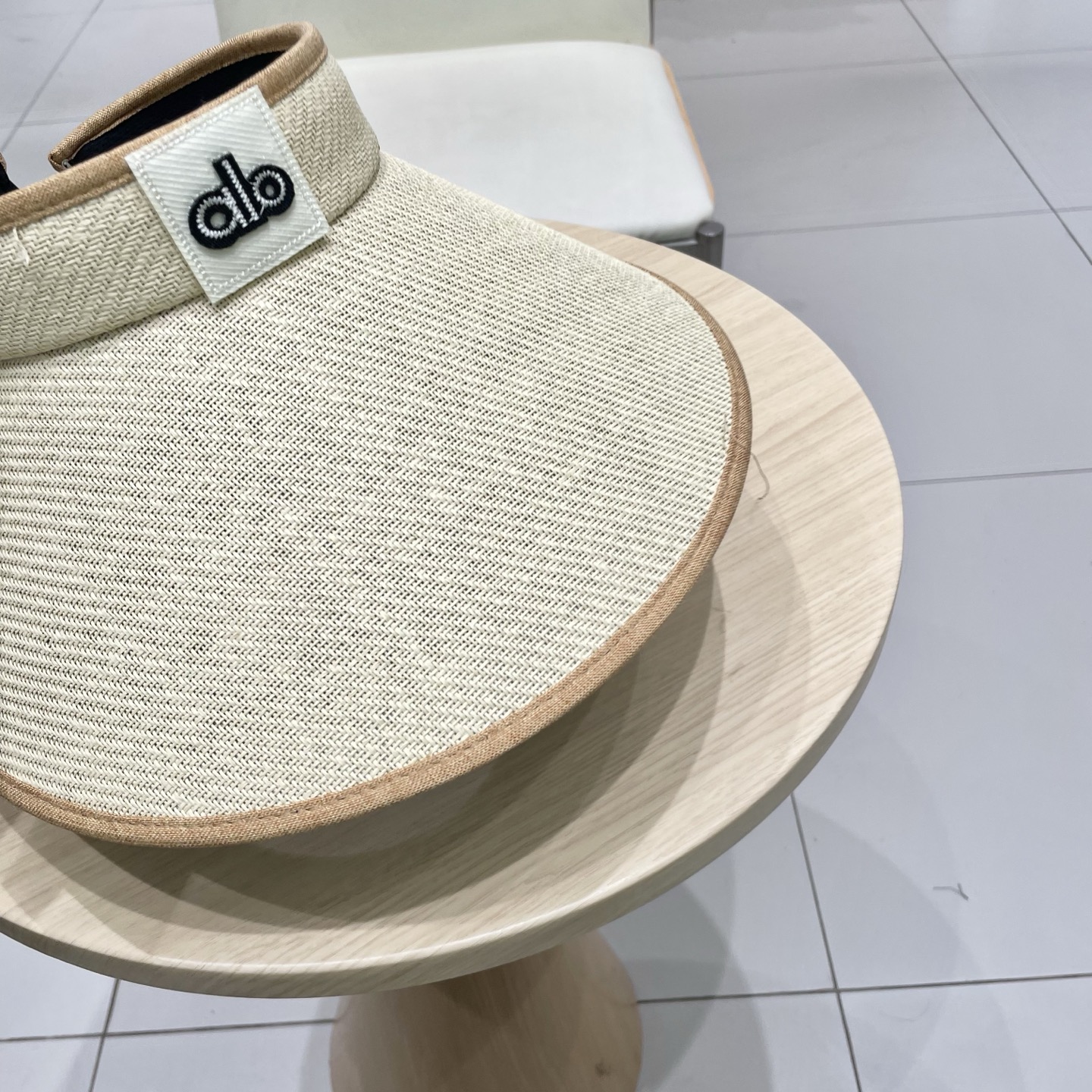 alo 上新‼️
春夏系列 ✨
精致百搭空顶帽